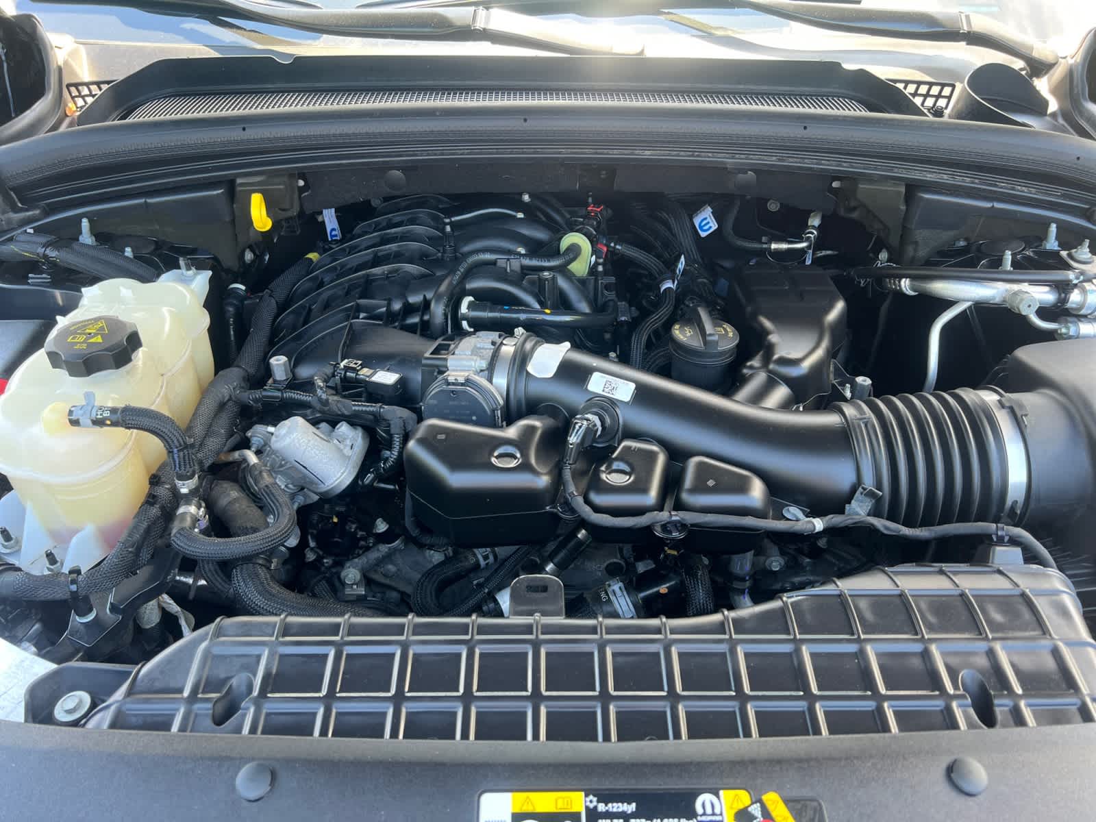 used 2022 Jeep Grand Cherokee car, priced at $35,998