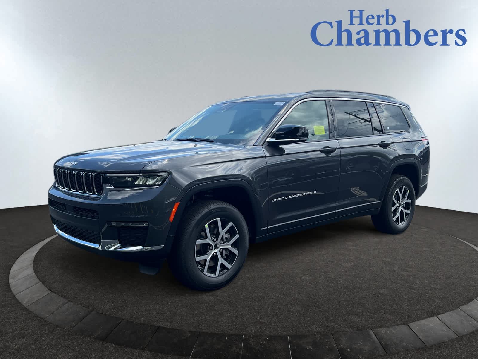 new 2025 Jeep Grand Cherokee car, priced at $50,110