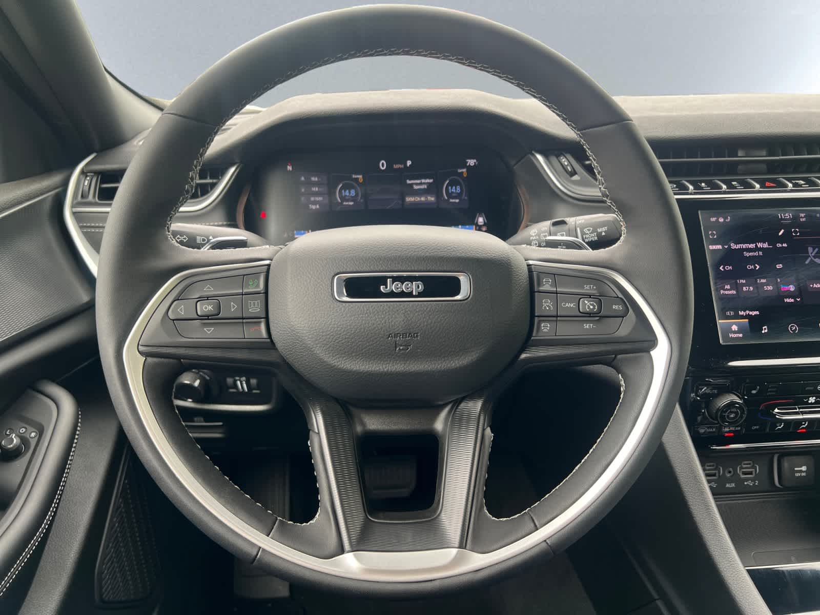 new 2025 Jeep Grand Cherokee car, priced at $44,230