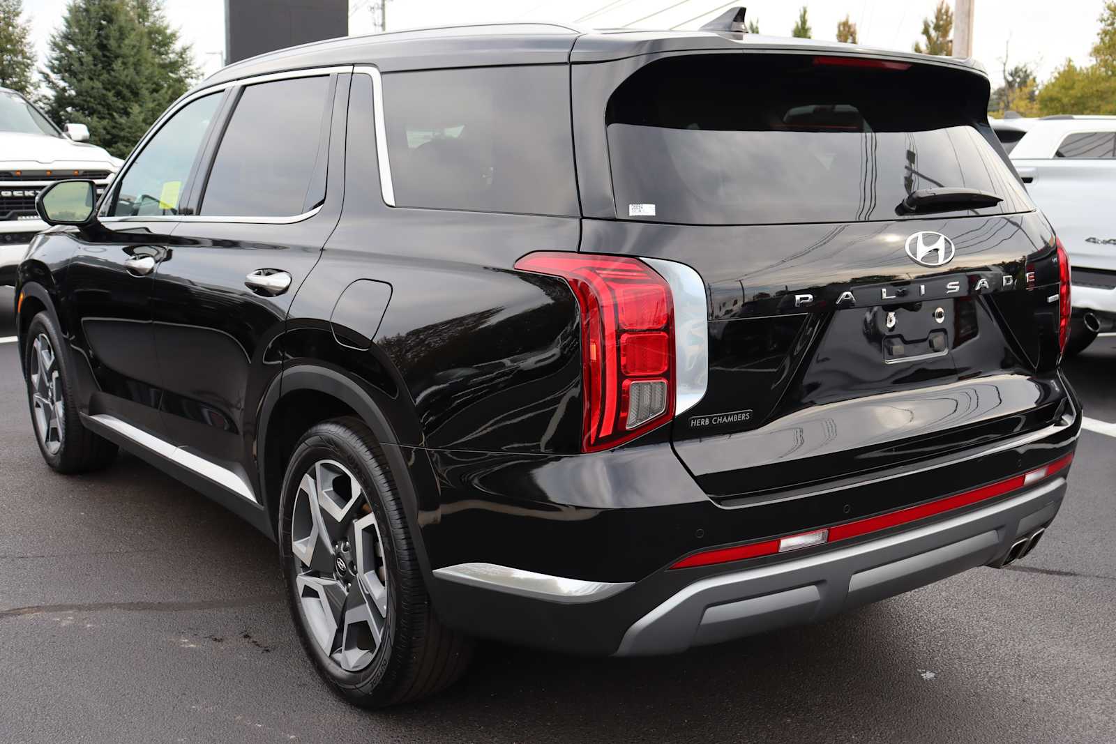 used 2024 Hyundai Palisade car, priced at $43,798