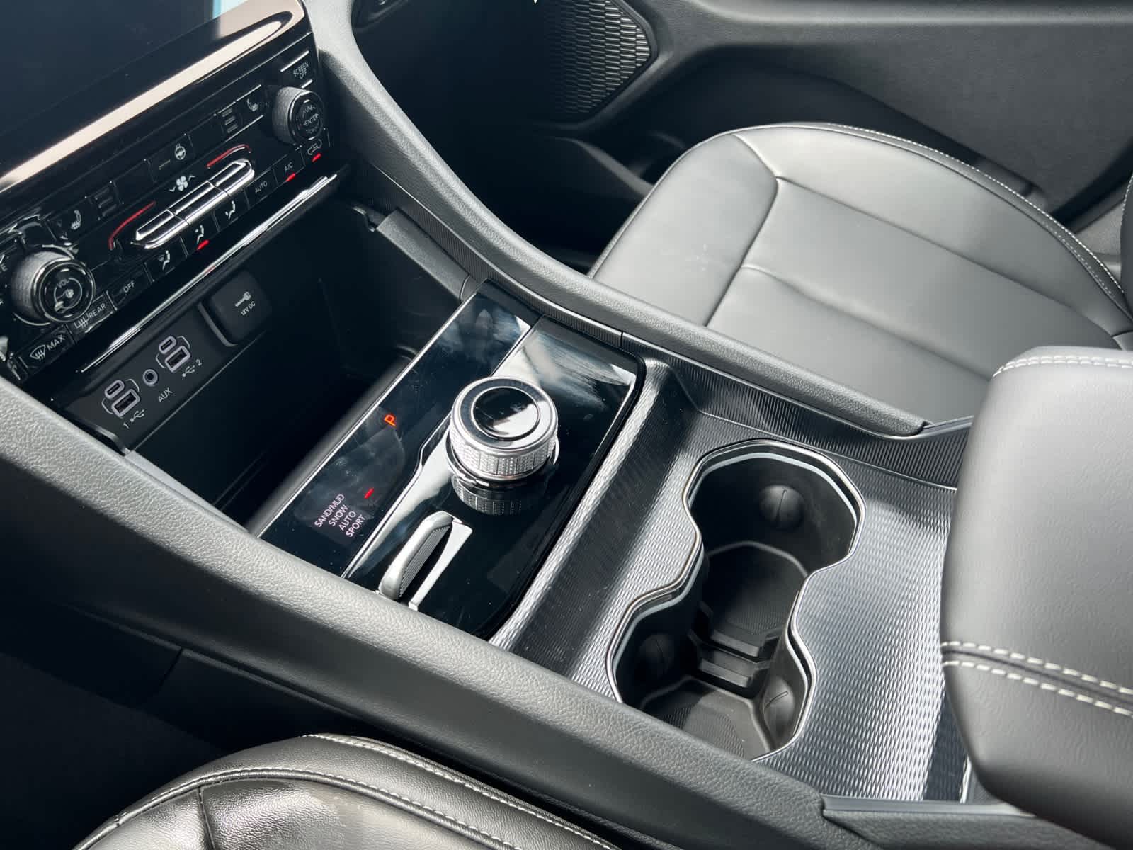 new 2025 Jeep Grand Cherokee car, priced at $49,515
