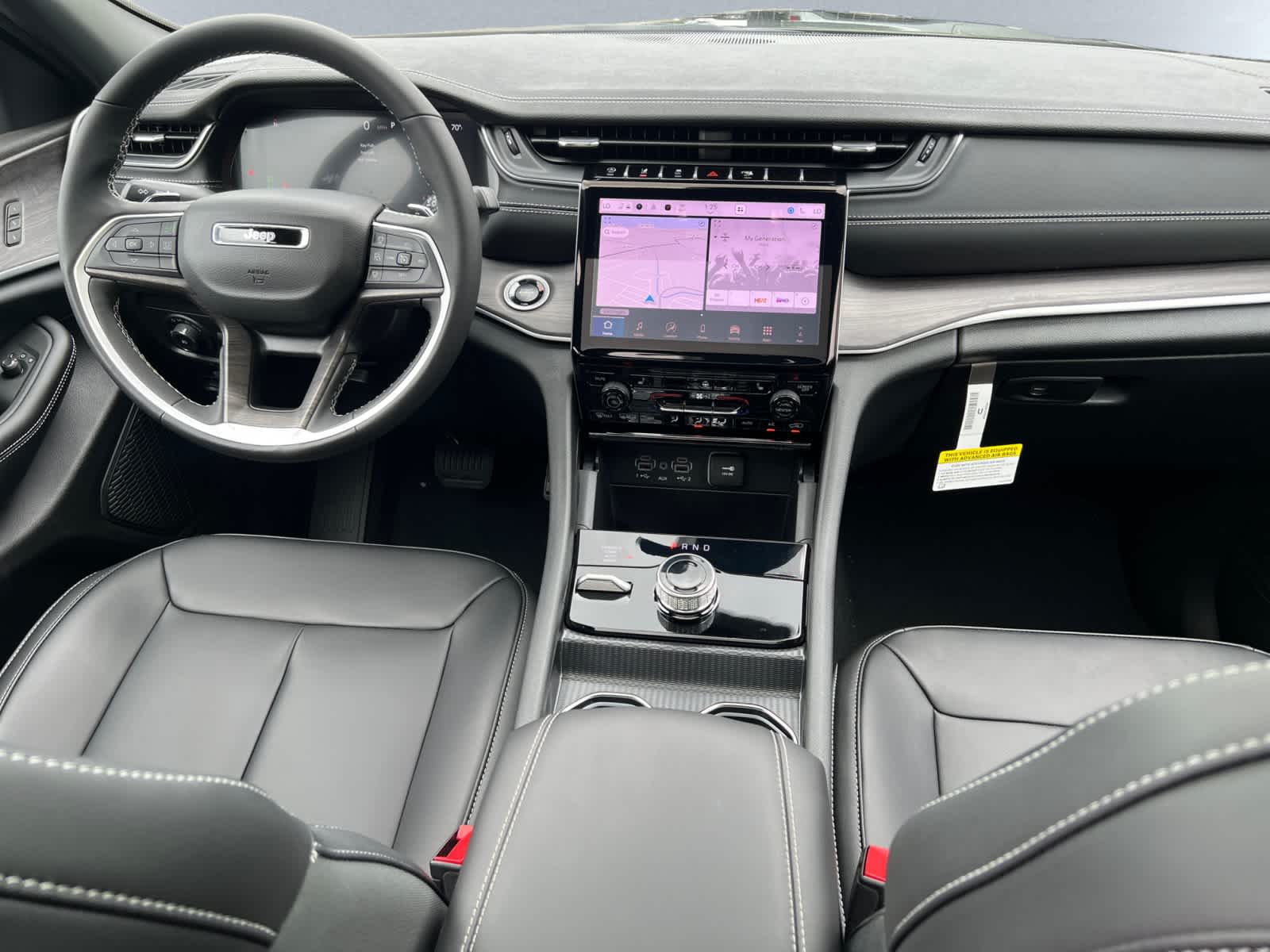 new 2025 Jeep Grand Cherokee car, priced at $48,010