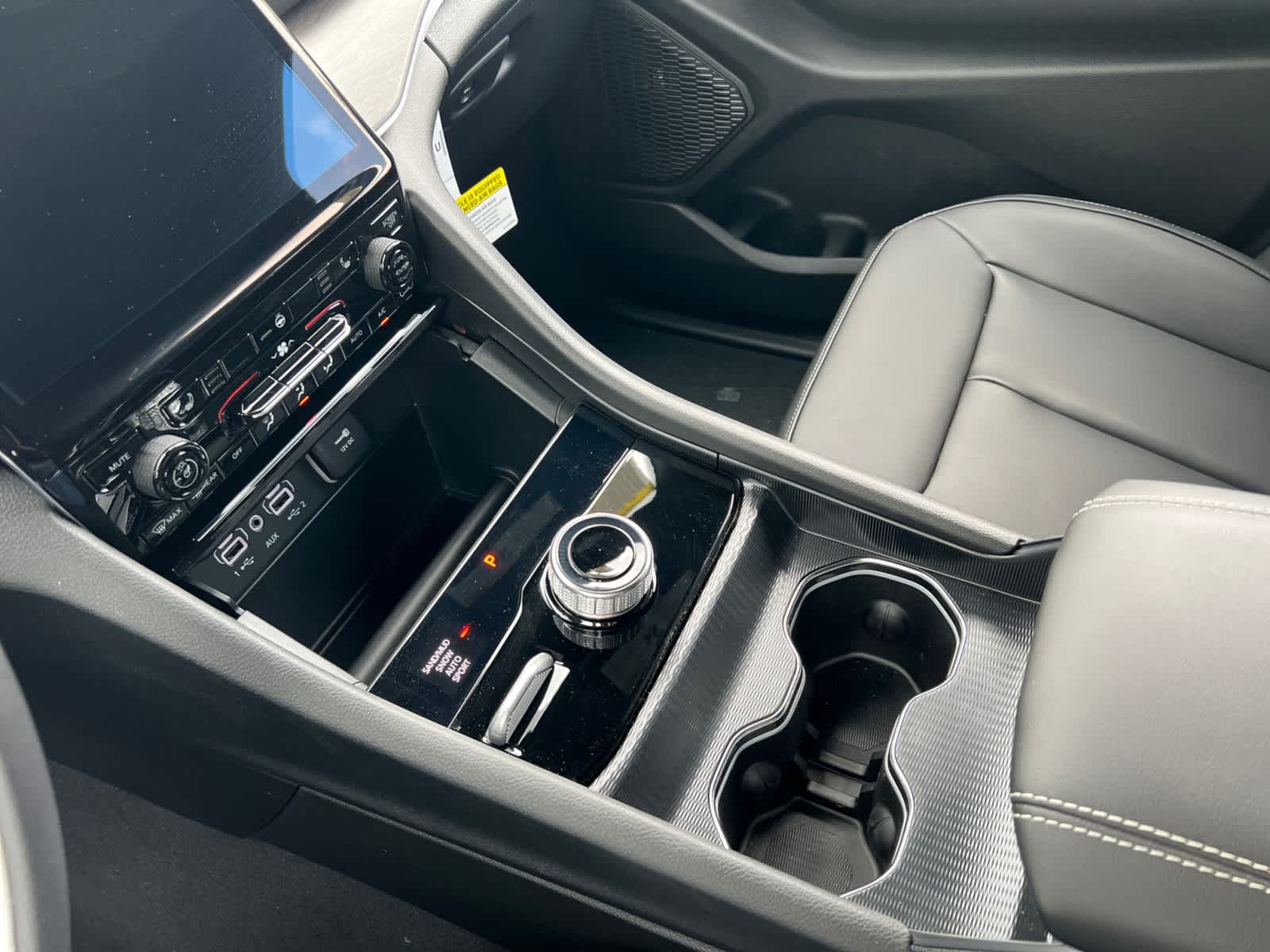 new 2025 Jeep Grand Cherokee car, priced at $48,010