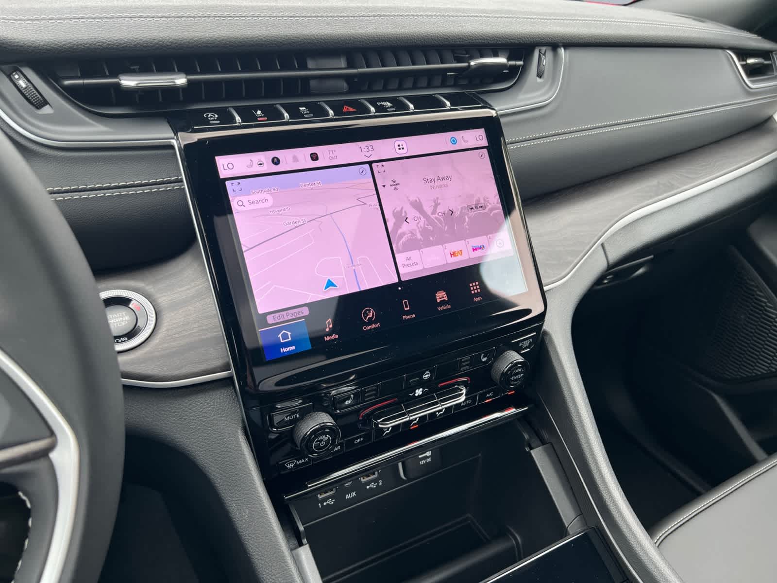 new 2025 Jeep Grand Cherokee car, priced at $50,010