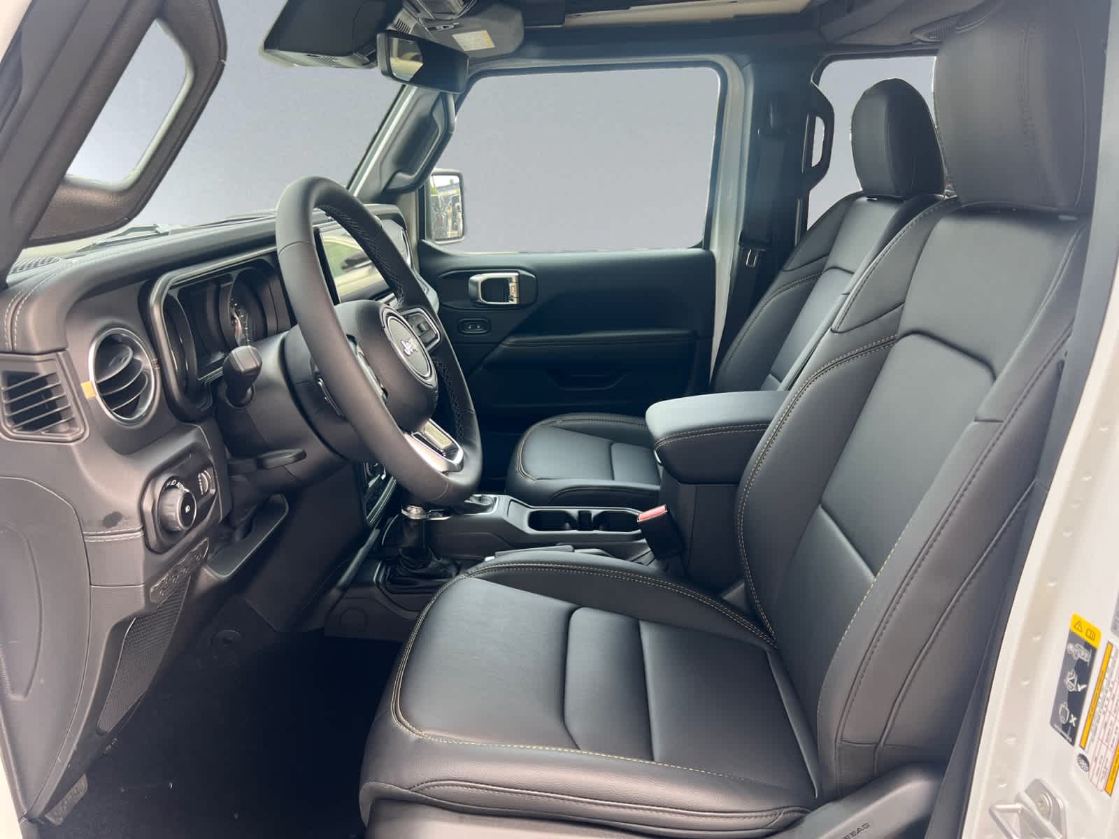 new 2025 Jeep Wrangler car, priced at $60,720