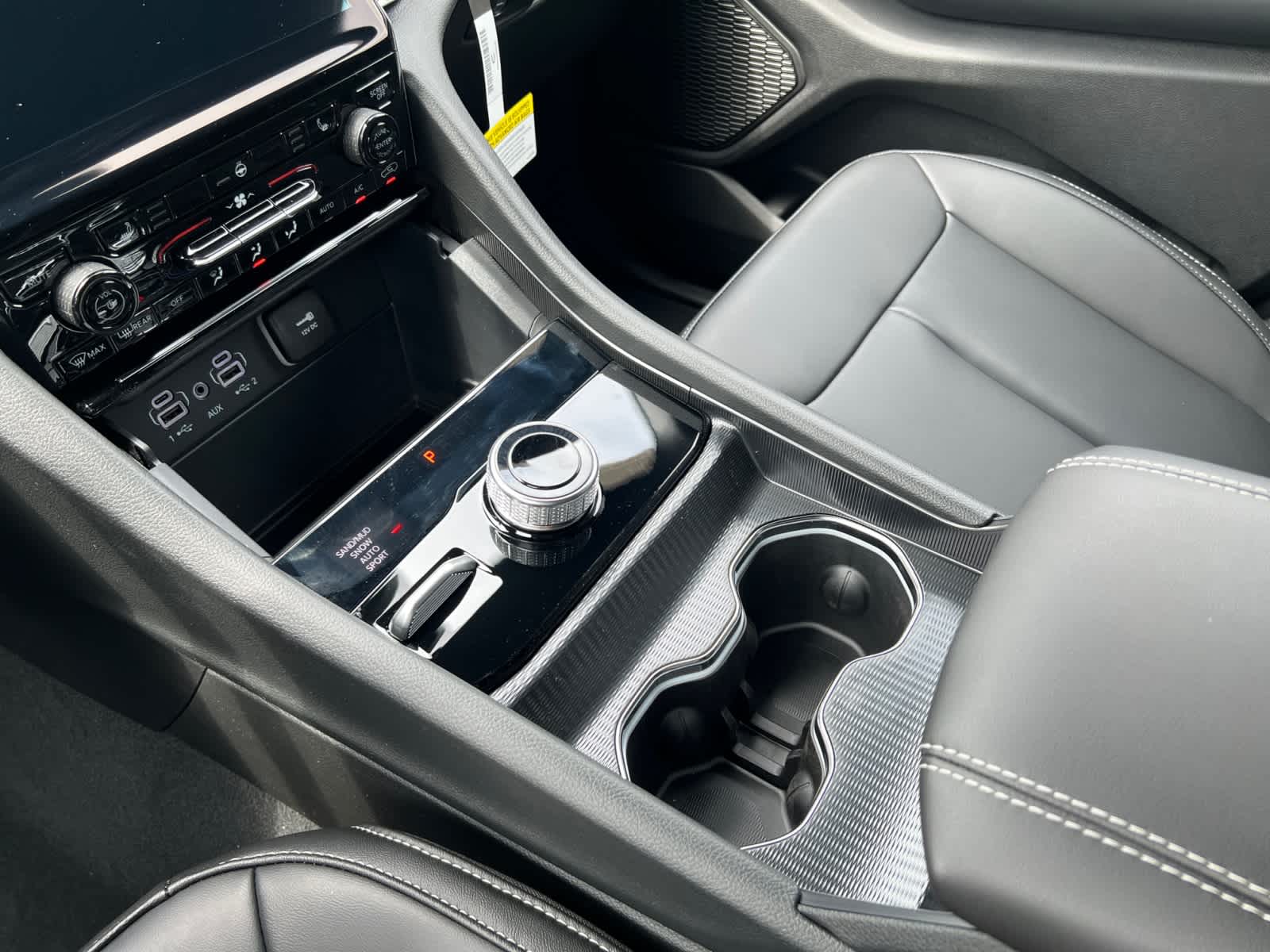 new 2025 Jeep Grand Cherokee car, priced at $49,005