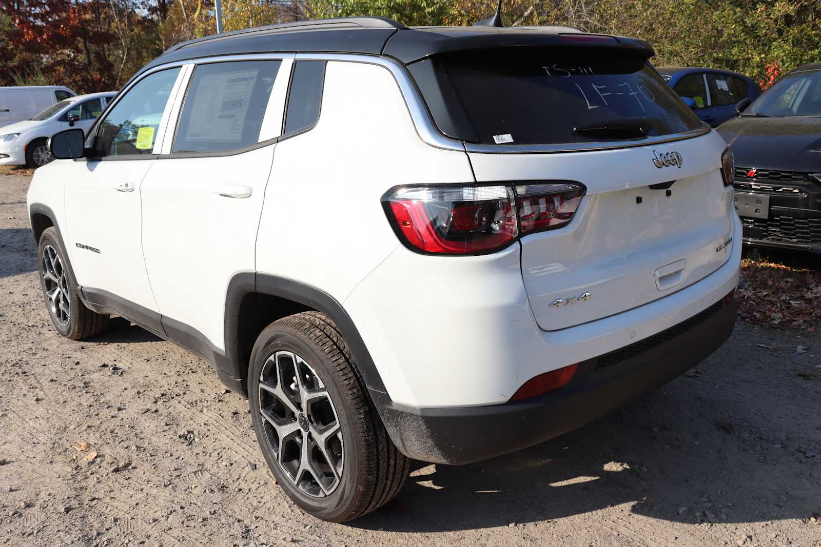 new 2025 Jeep Compass car, priced at $33,689