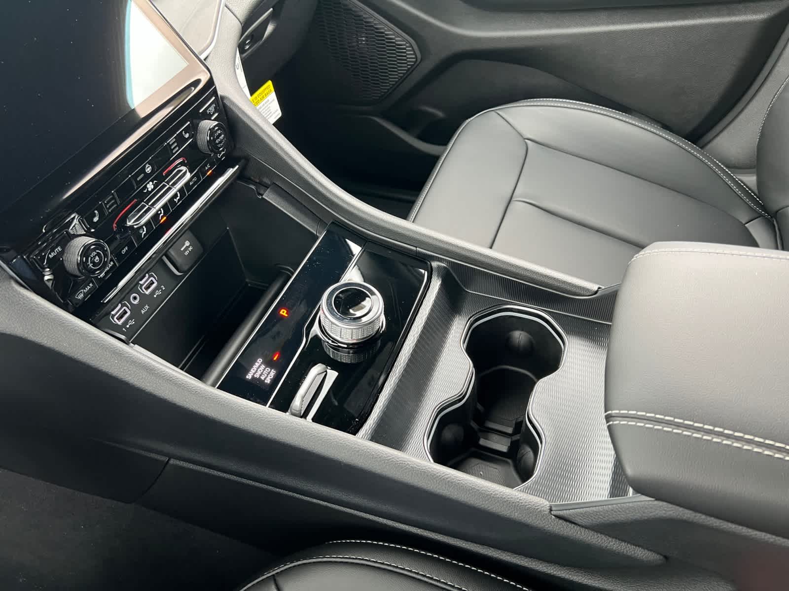 new 2025 Jeep Grand Cherokee car, priced at $49,415