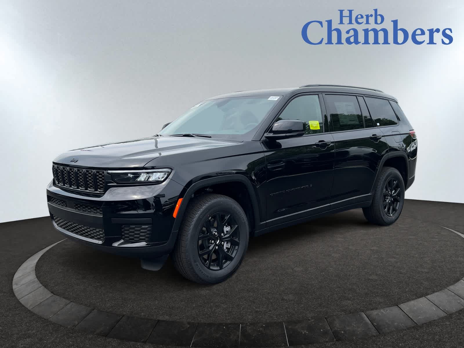 new 2025 Jeep Grand Cherokee car, priced at $46,730