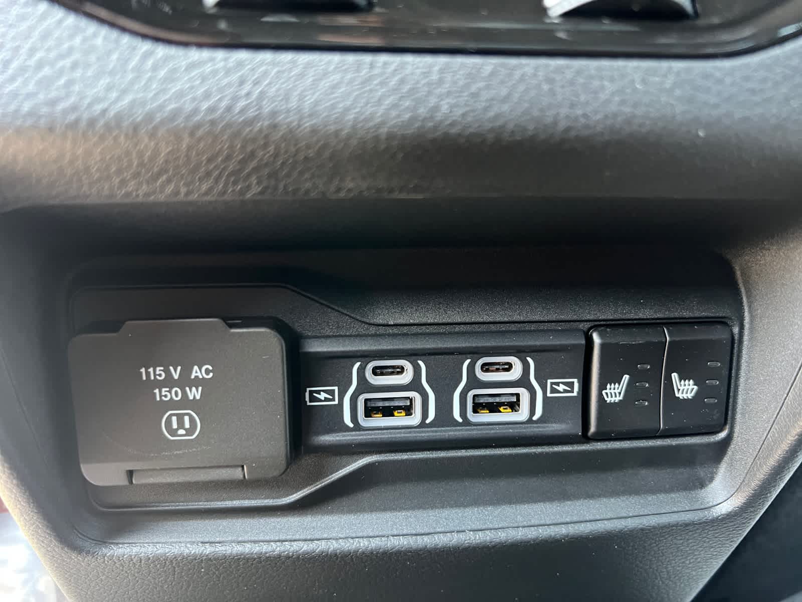 new 2025 Jeep Grand Cherokee car, priced at $49,005