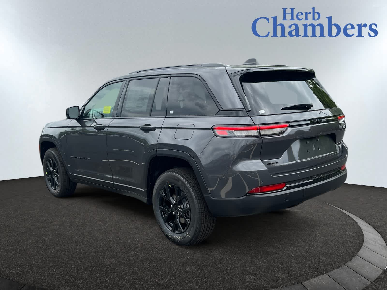 new 2025 Jeep Grand Cherokee car, priced at $44,230