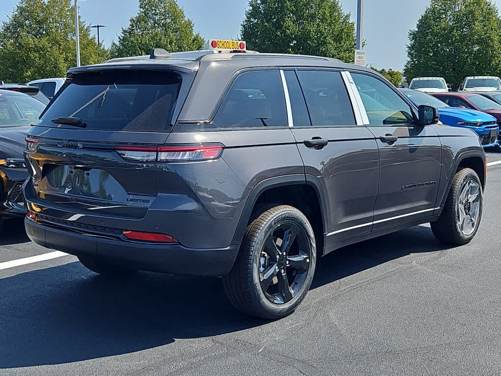 new 2024 Jeep Grand Cherokee car, priced at $52,584