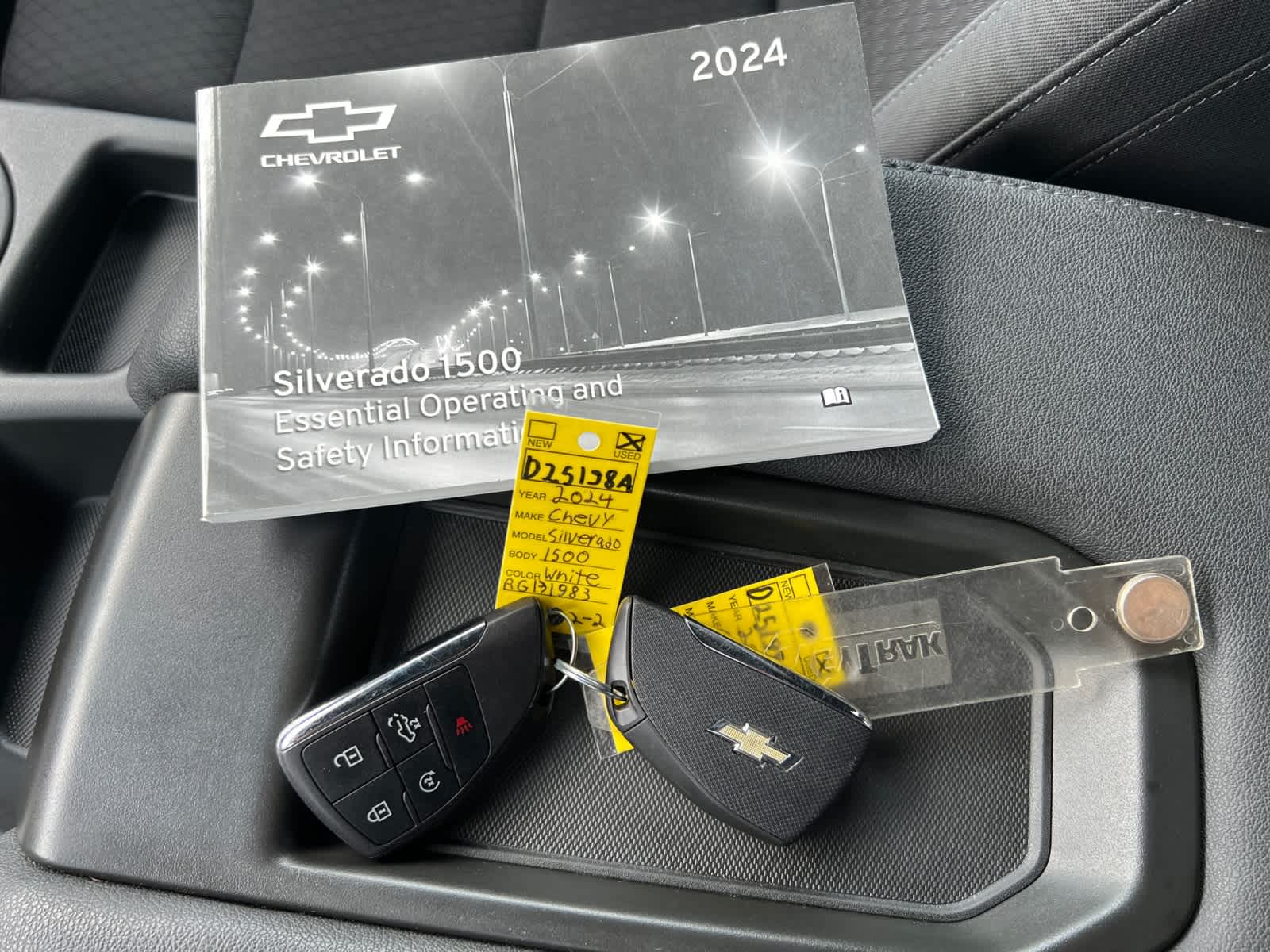 used 2024 Chevrolet Silverado 1500 car, priced at $52,998