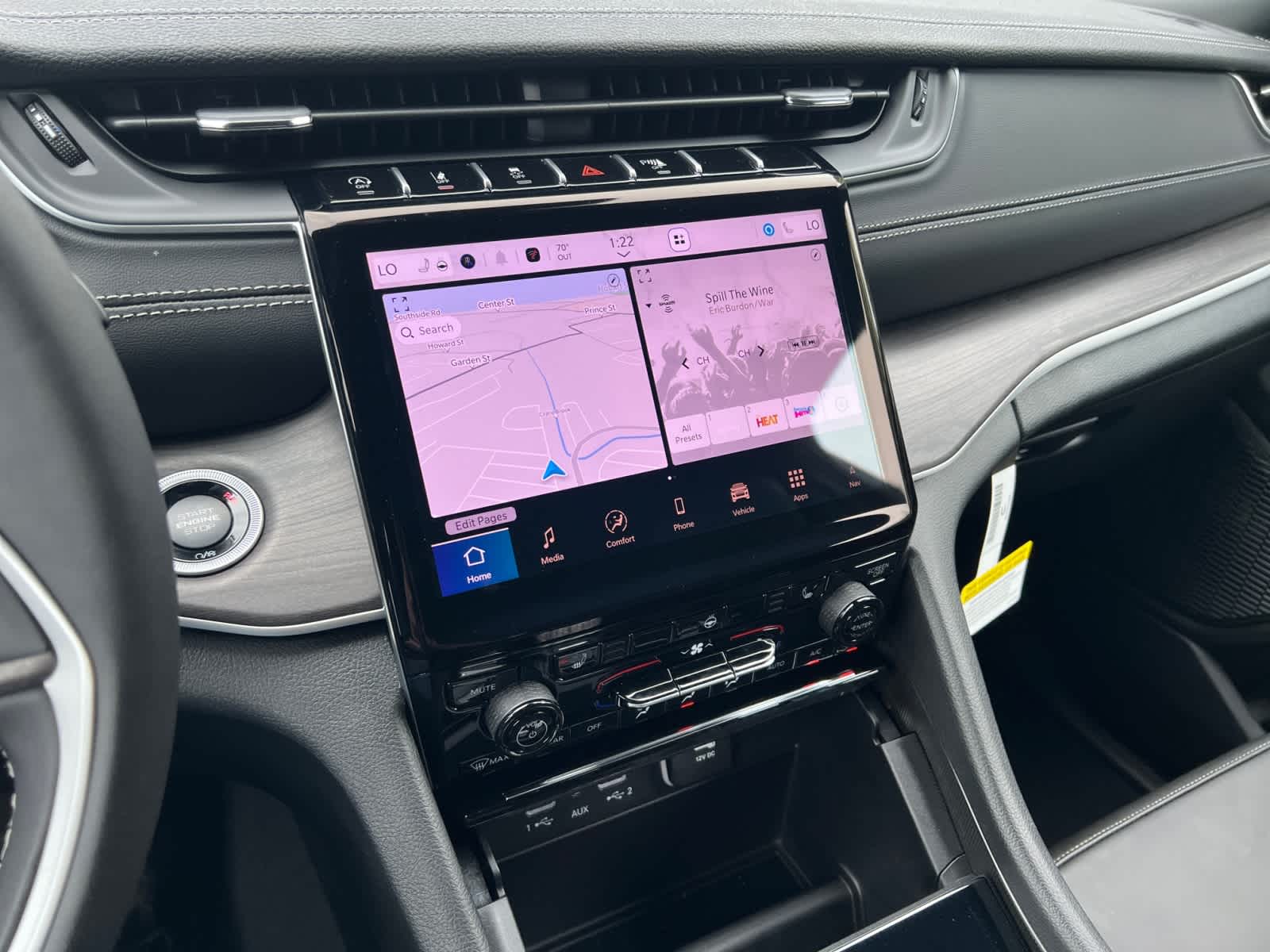 new 2025 Jeep Grand Cherokee car, priced at $48,010