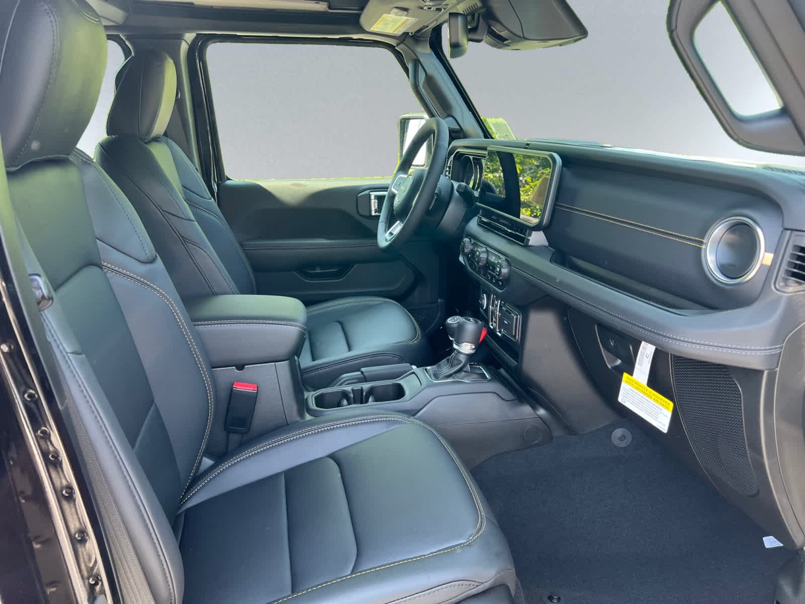 new 2025 Jeep Wrangler car, priced at $59,315