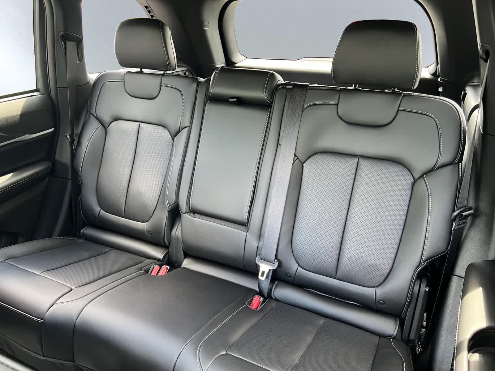 new 2025 Jeep Grand Cherokee car, priced at $50,935