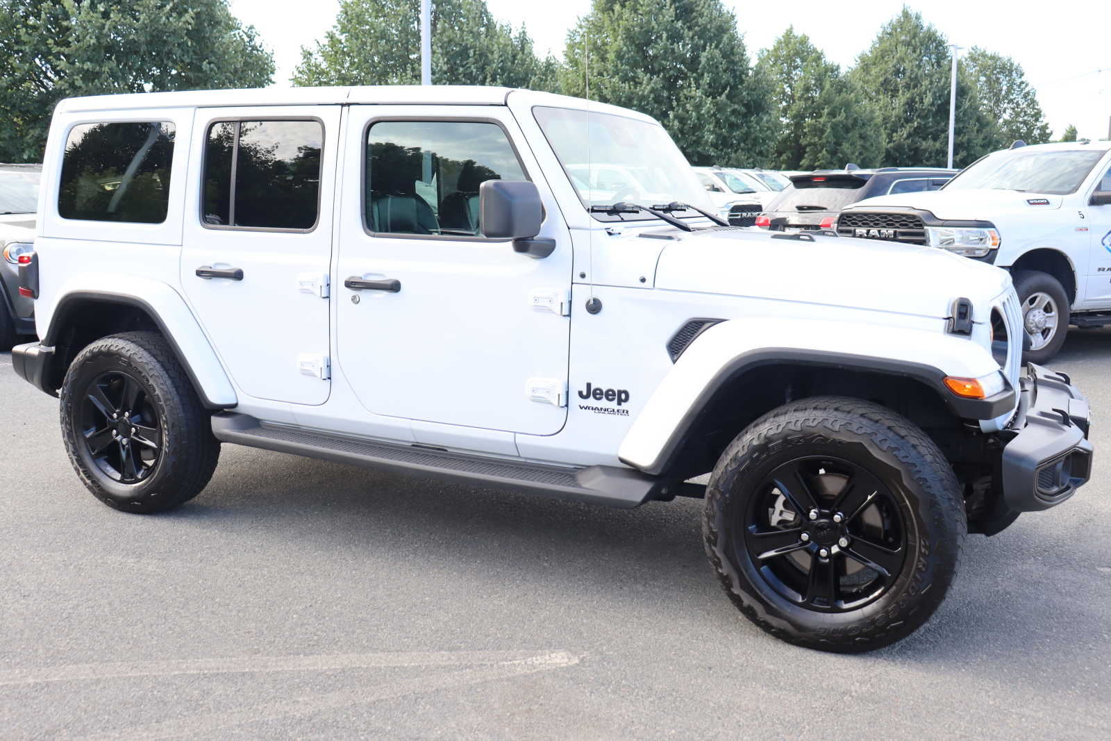 used 2021 Jeep Wrangler car, priced at $32,998