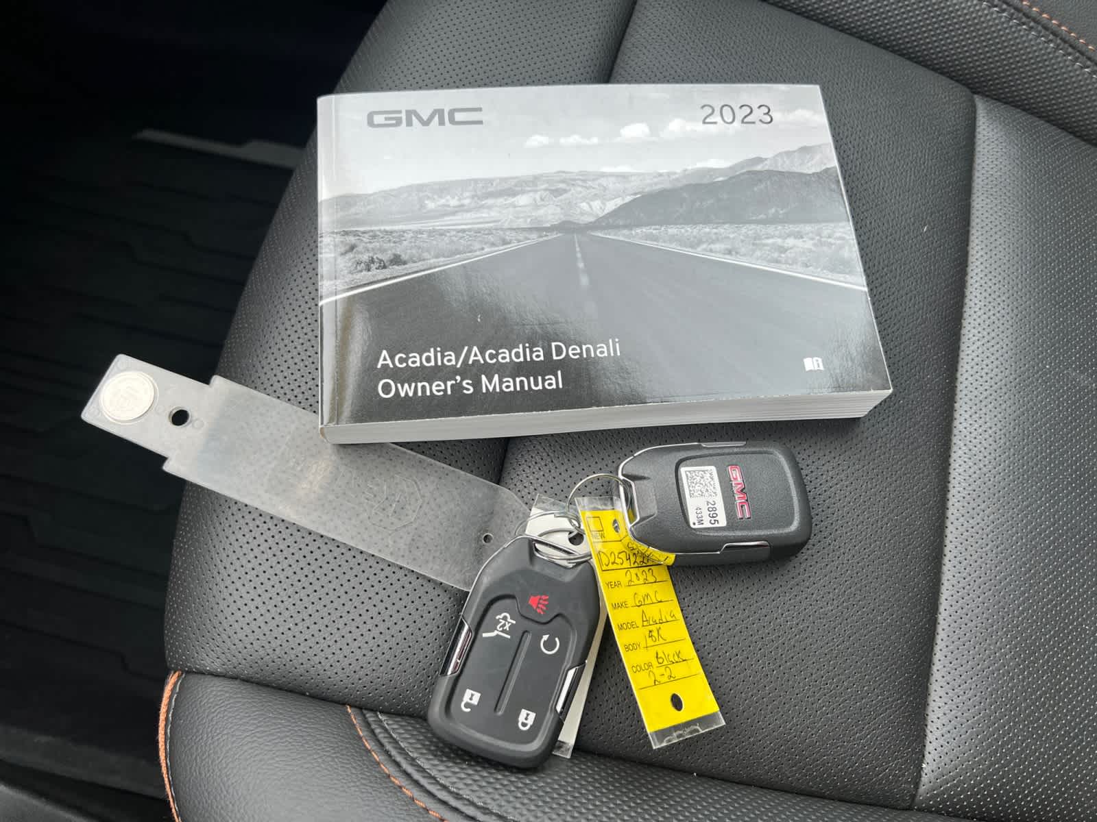 used 2023 GMC Acadia car, priced at $39,998