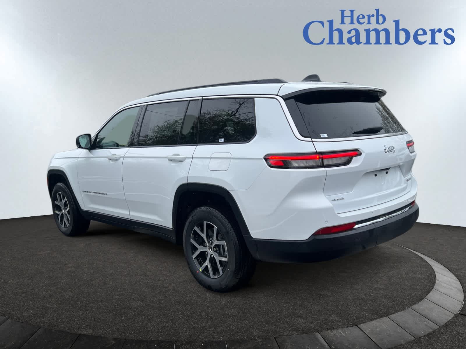 new 2025 Jeep Grand Cherokee car, priced at $49,415