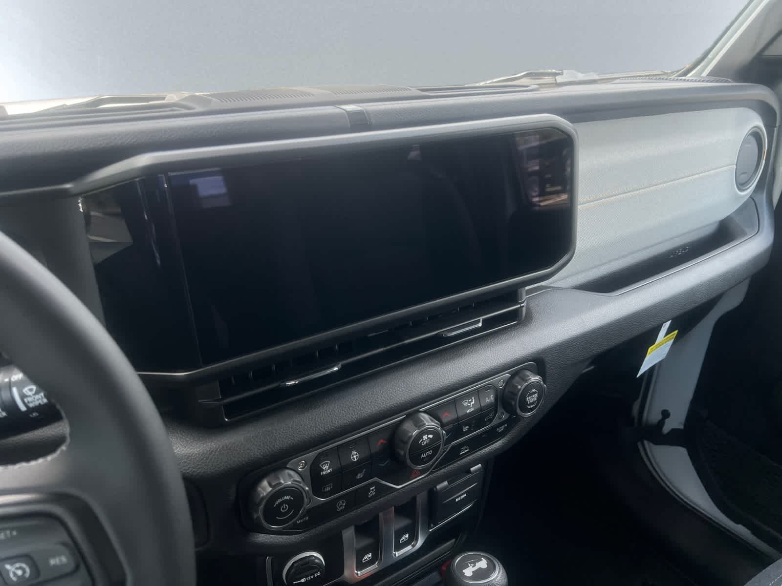 new 2025 Jeep Wrangler car, priced at $45,245