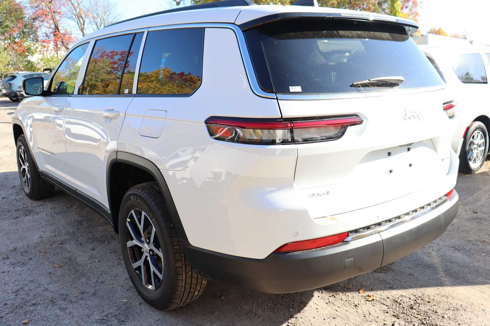 new 2025 Jeep Grand Cherokee car, priced at $48,364