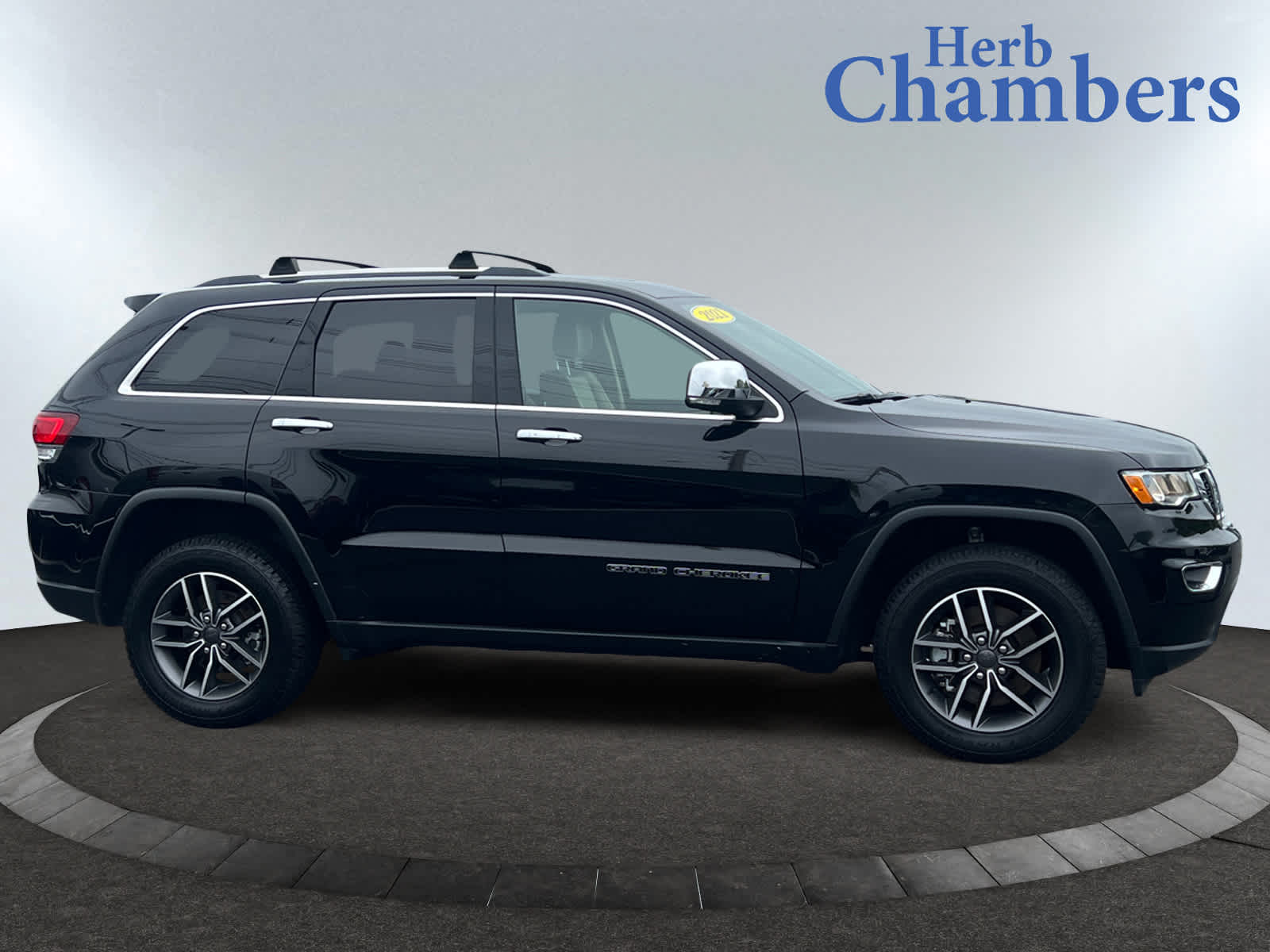 used 2021 Jeep Grand Cherokee car, priced at $29,598