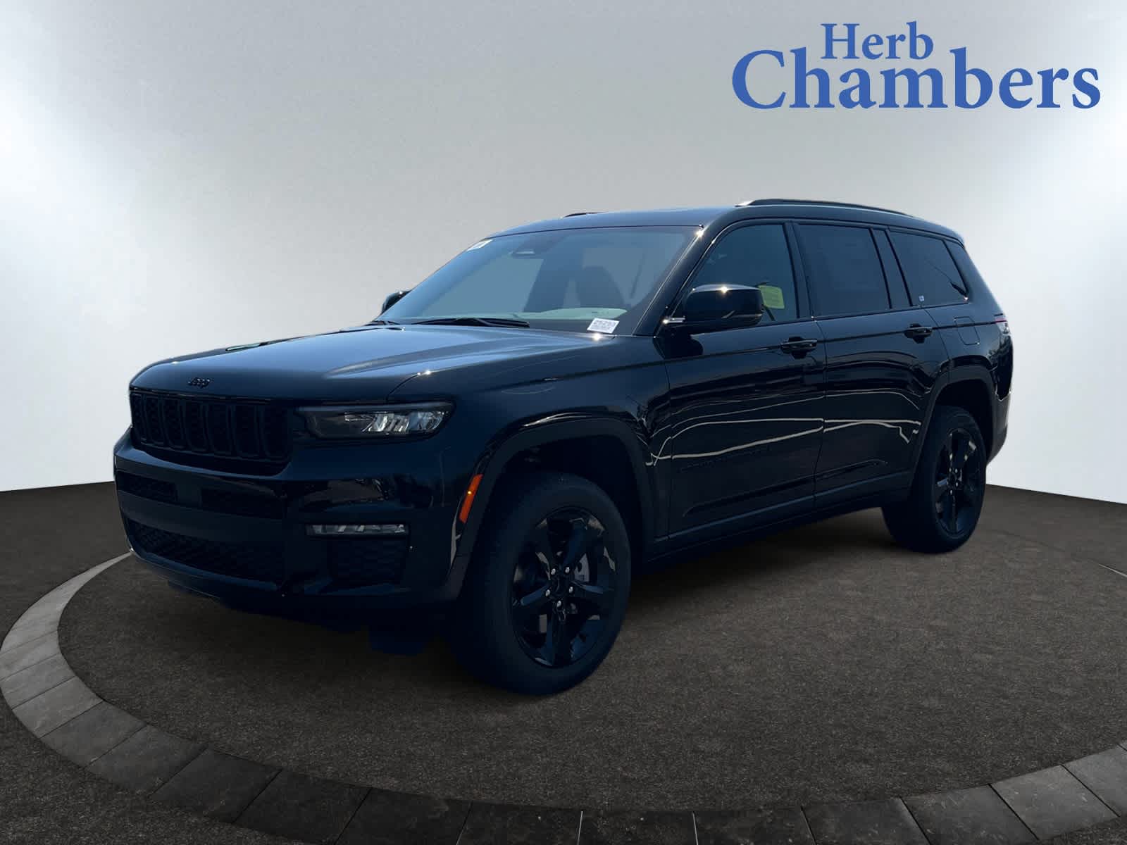 new 2025 Jeep Grand Cherokee car, priced at $52,735