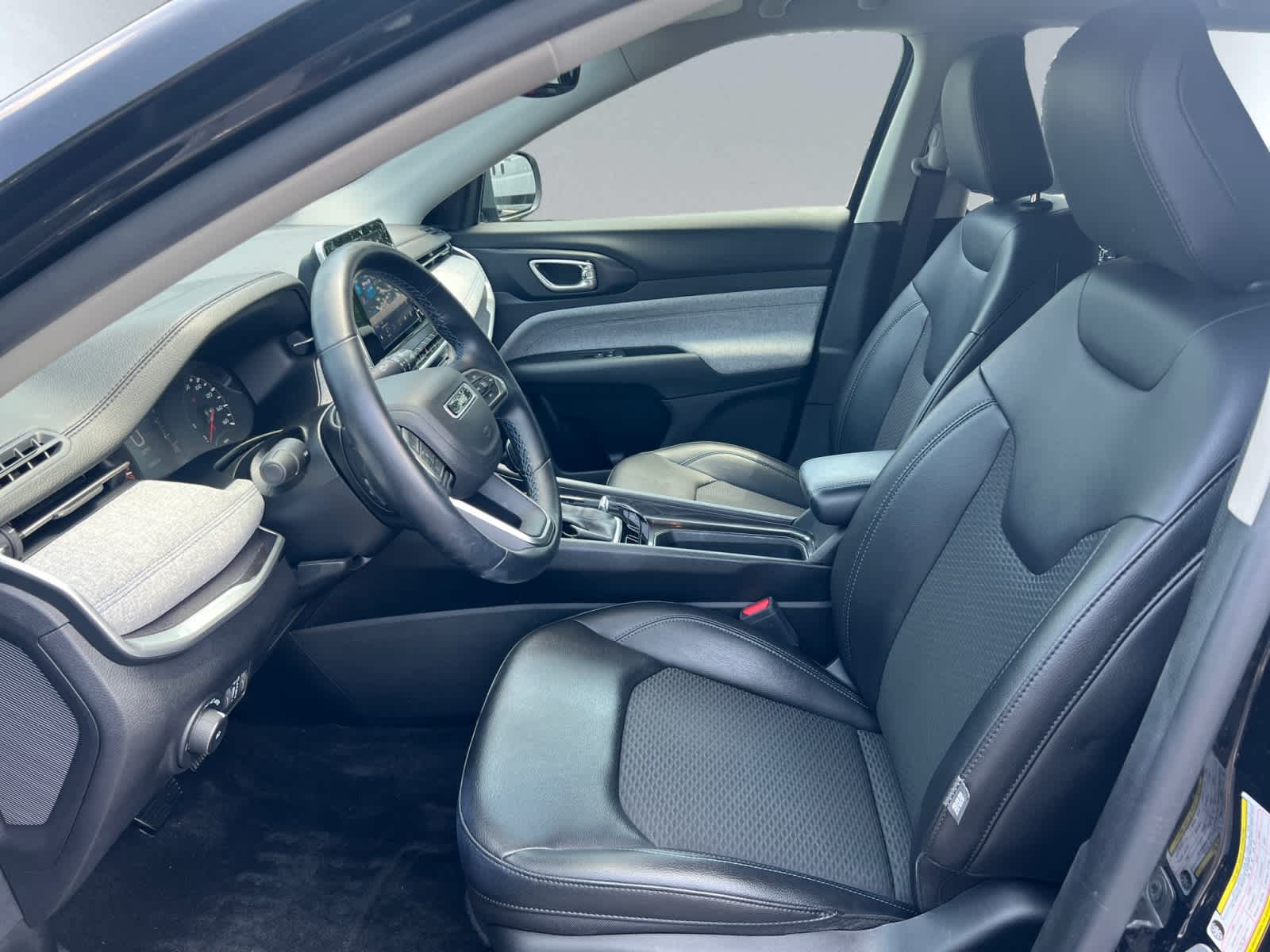 used 2022 Jeep Compass car, priced at $24,998