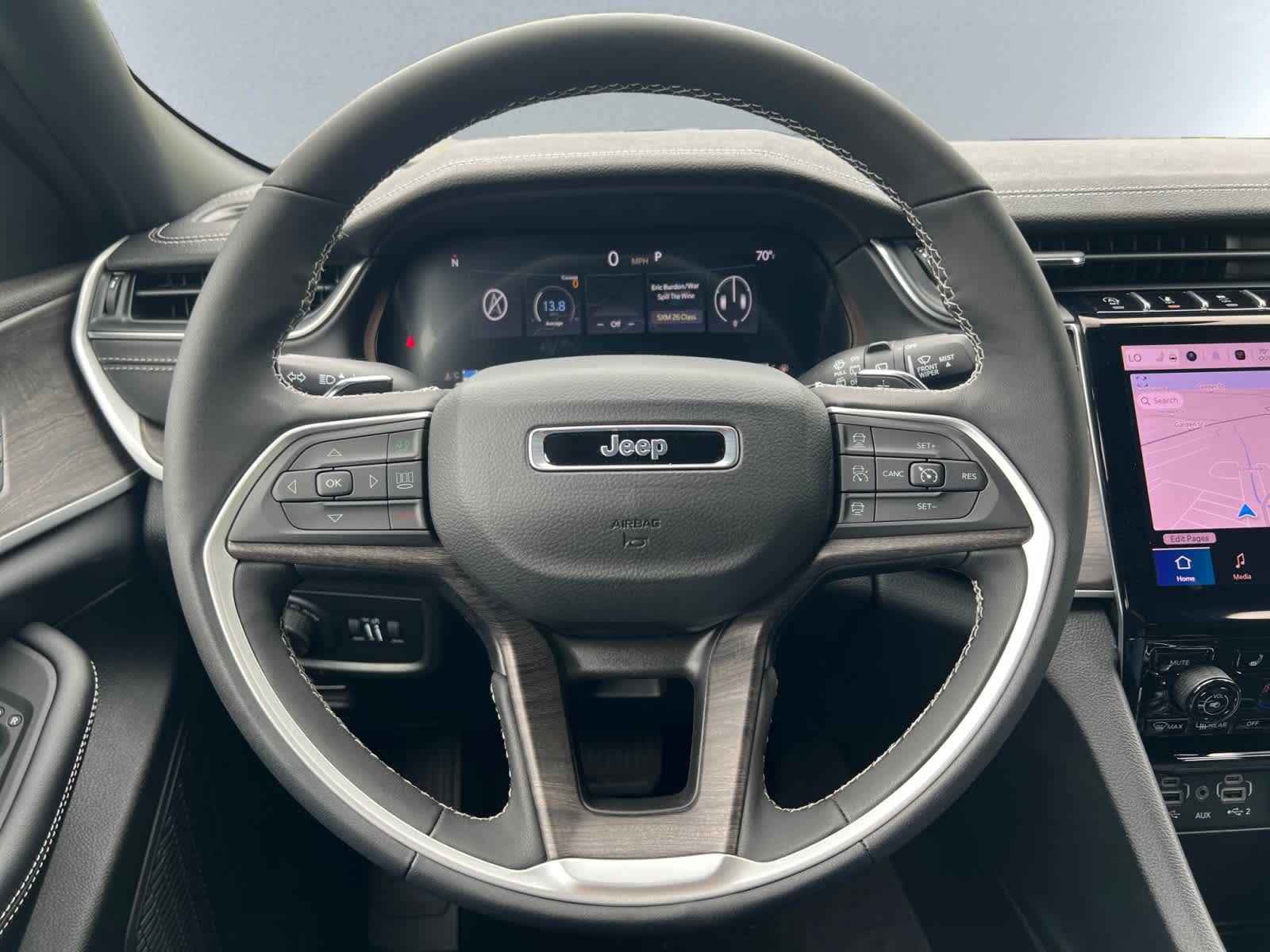 new 2025 Jeep Grand Cherokee car, priced at $48,010