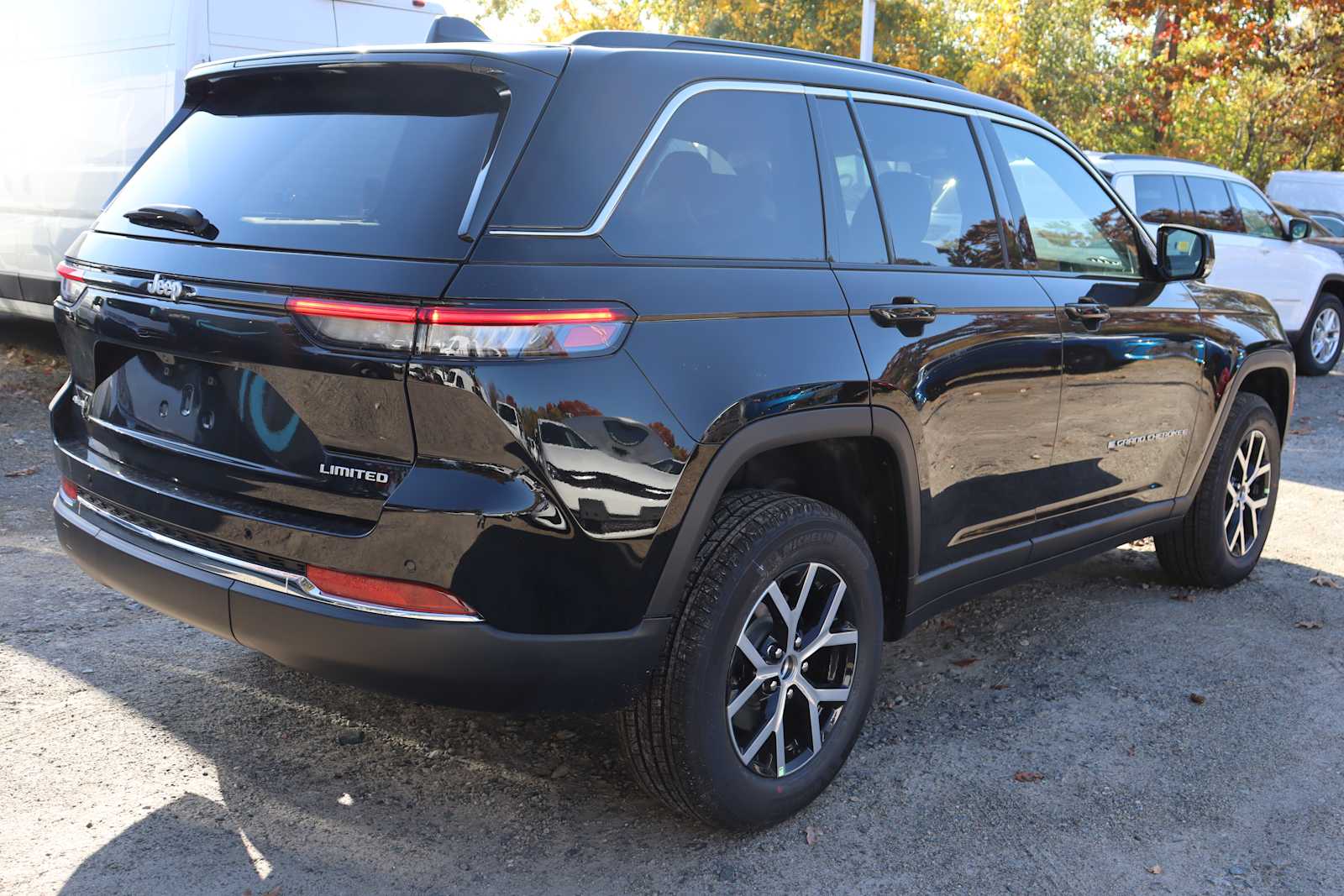 new 2025 Jeep Grand Cherokee car, priced at $46,859