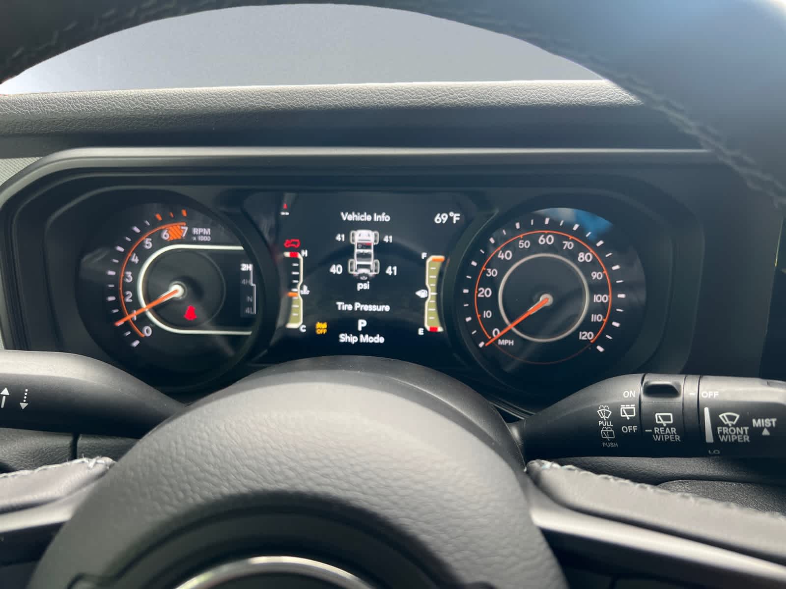 new 2025 Jeep Wrangler car, priced at $45,840