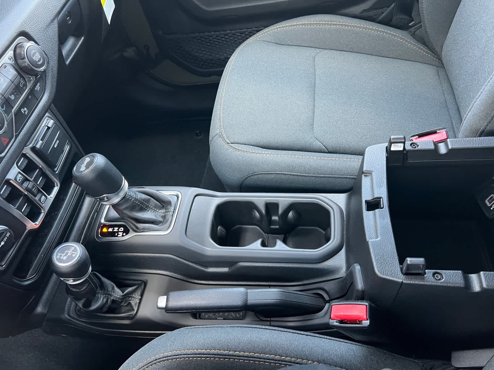 new 2025 Jeep Wrangler car, priced at $54,690