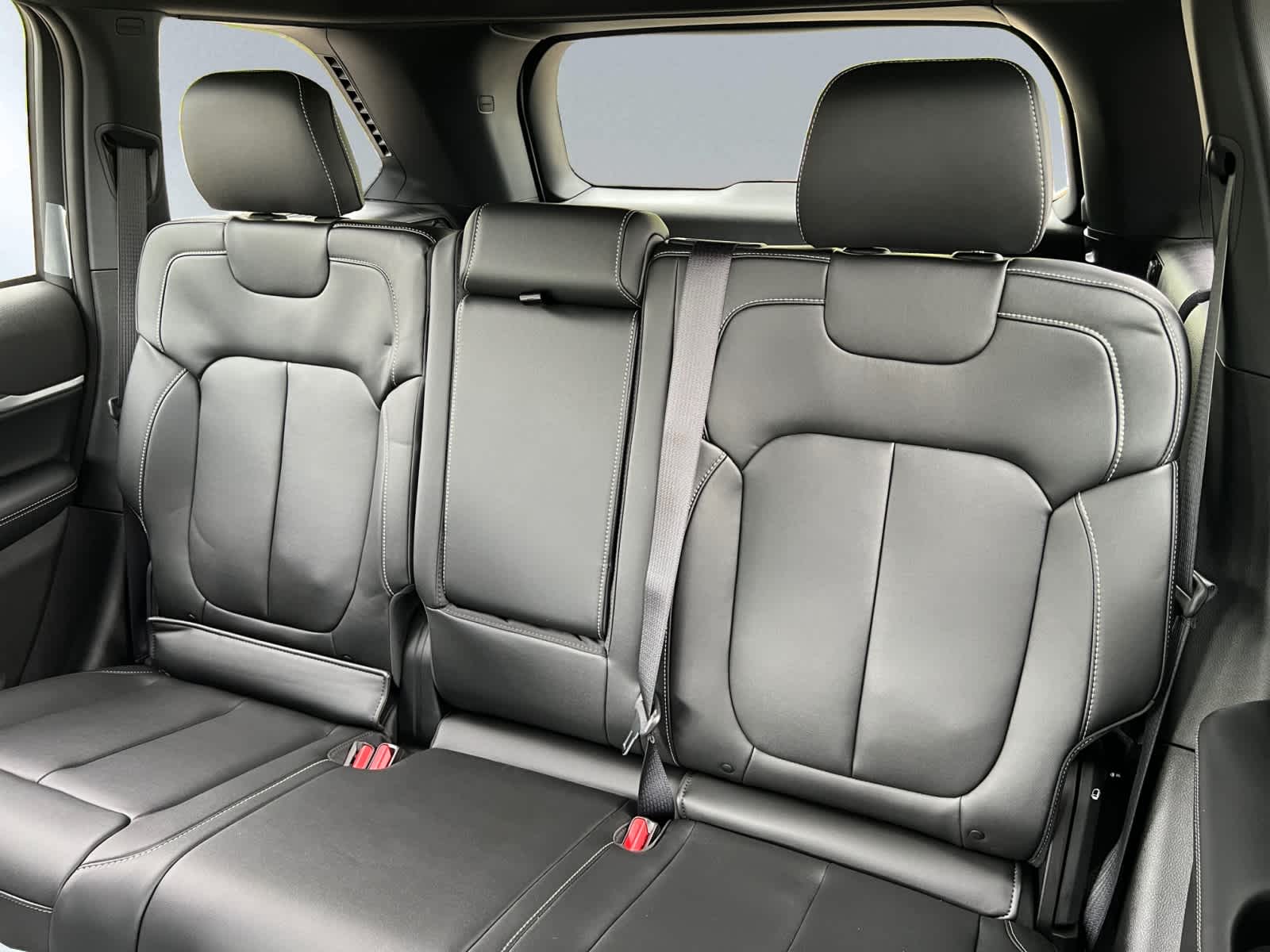new 2025 Jeep Grand Cherokee car, priced at $49,415