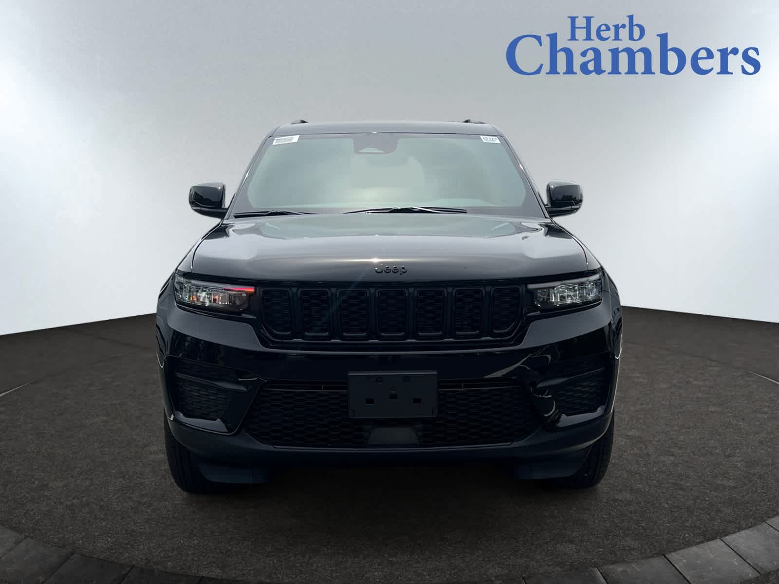 new 2025 Jeep Grand Cherokee car, priced at $44,230