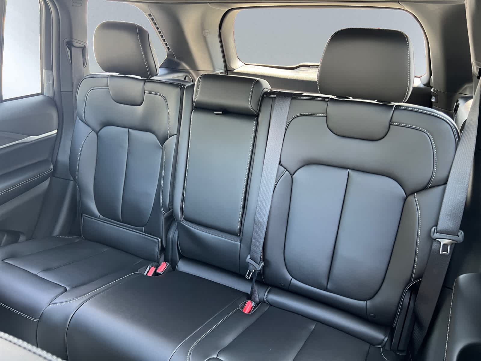 new 2025 Jeep Grand Cherokee car, priced at $49,005