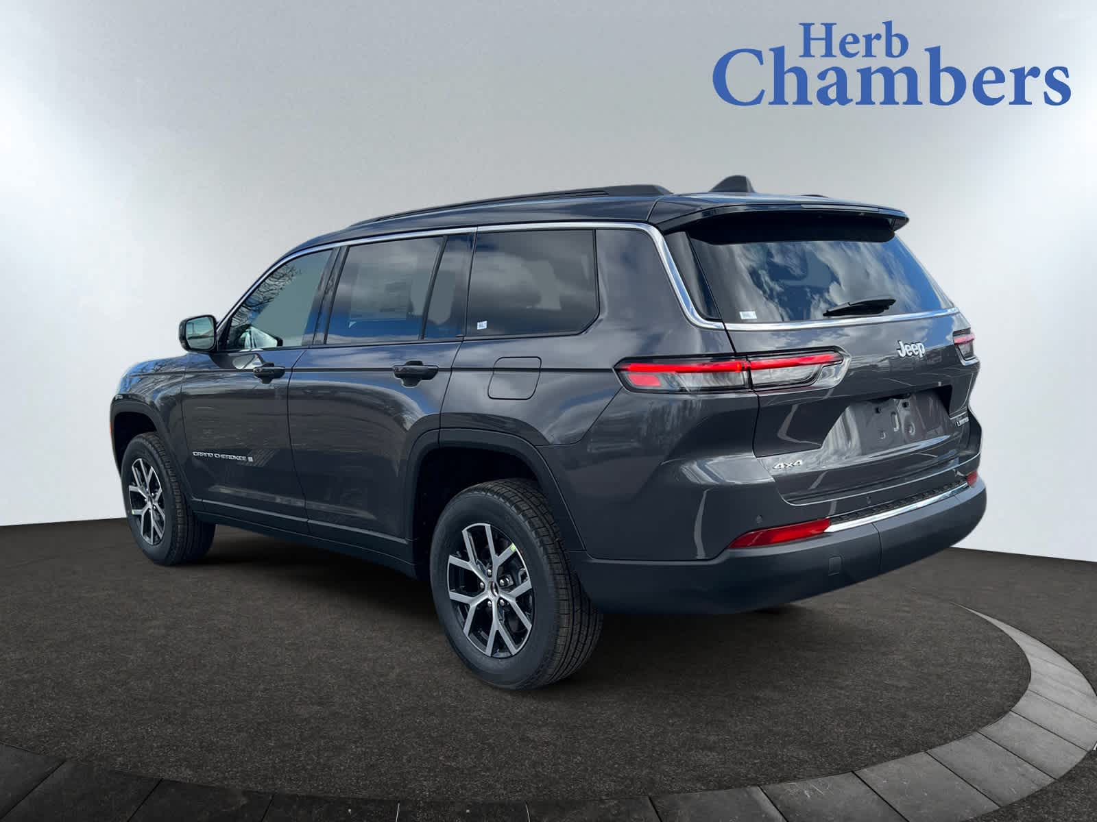new 2025 Jeep Grand Cherokee car, priced at $50,010