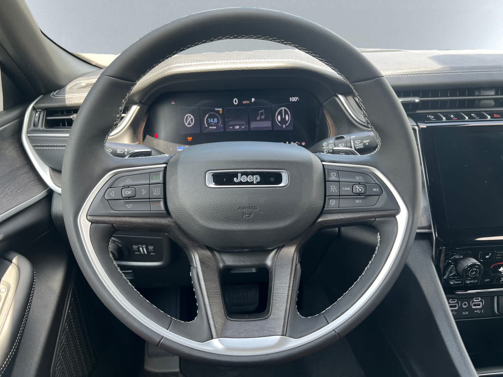 new 2025 Jeep Grand Cherokee car, priced at $50,110