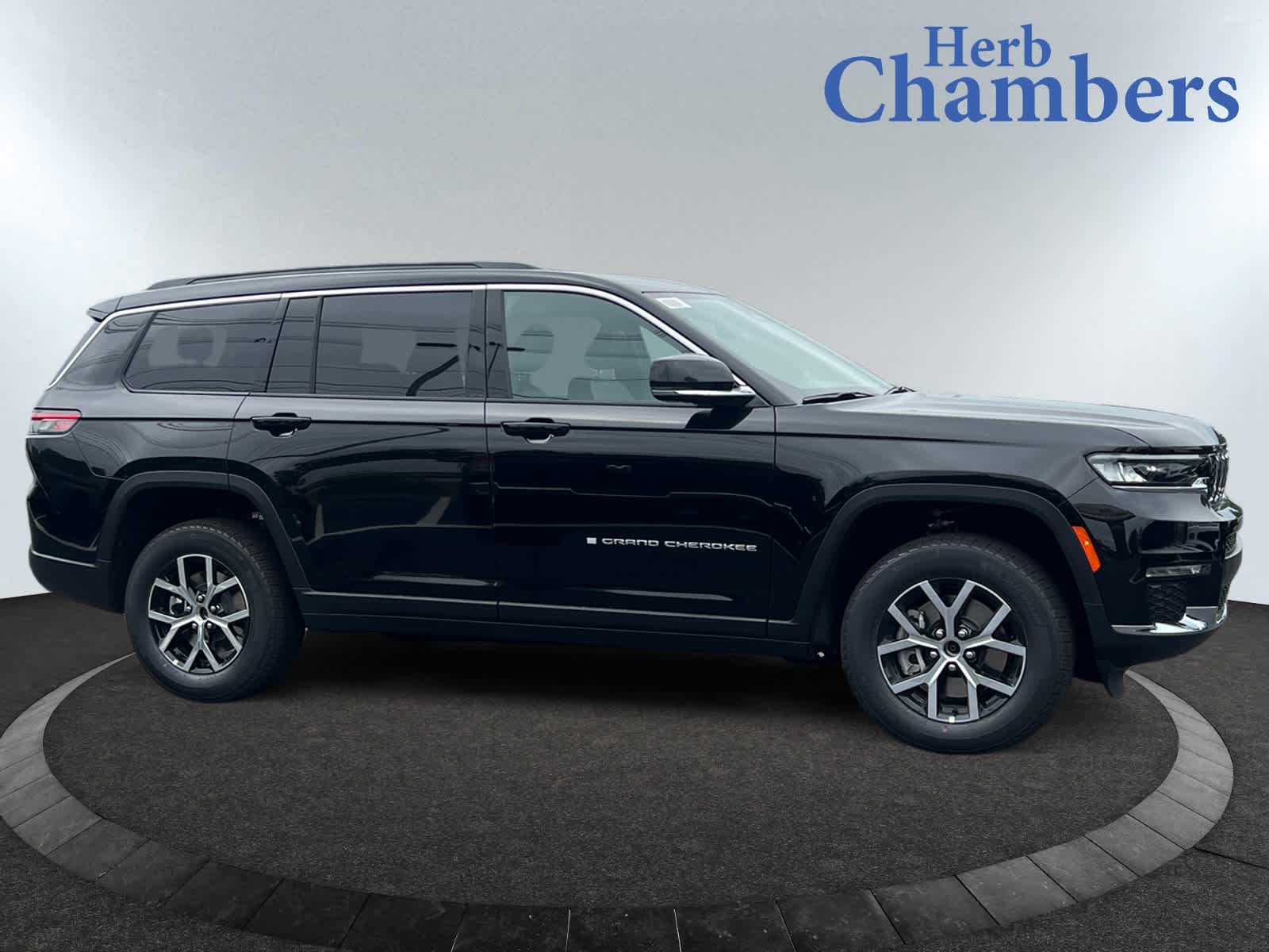 new 2025 Jeep Grand Cherokee car, priced at $50,860