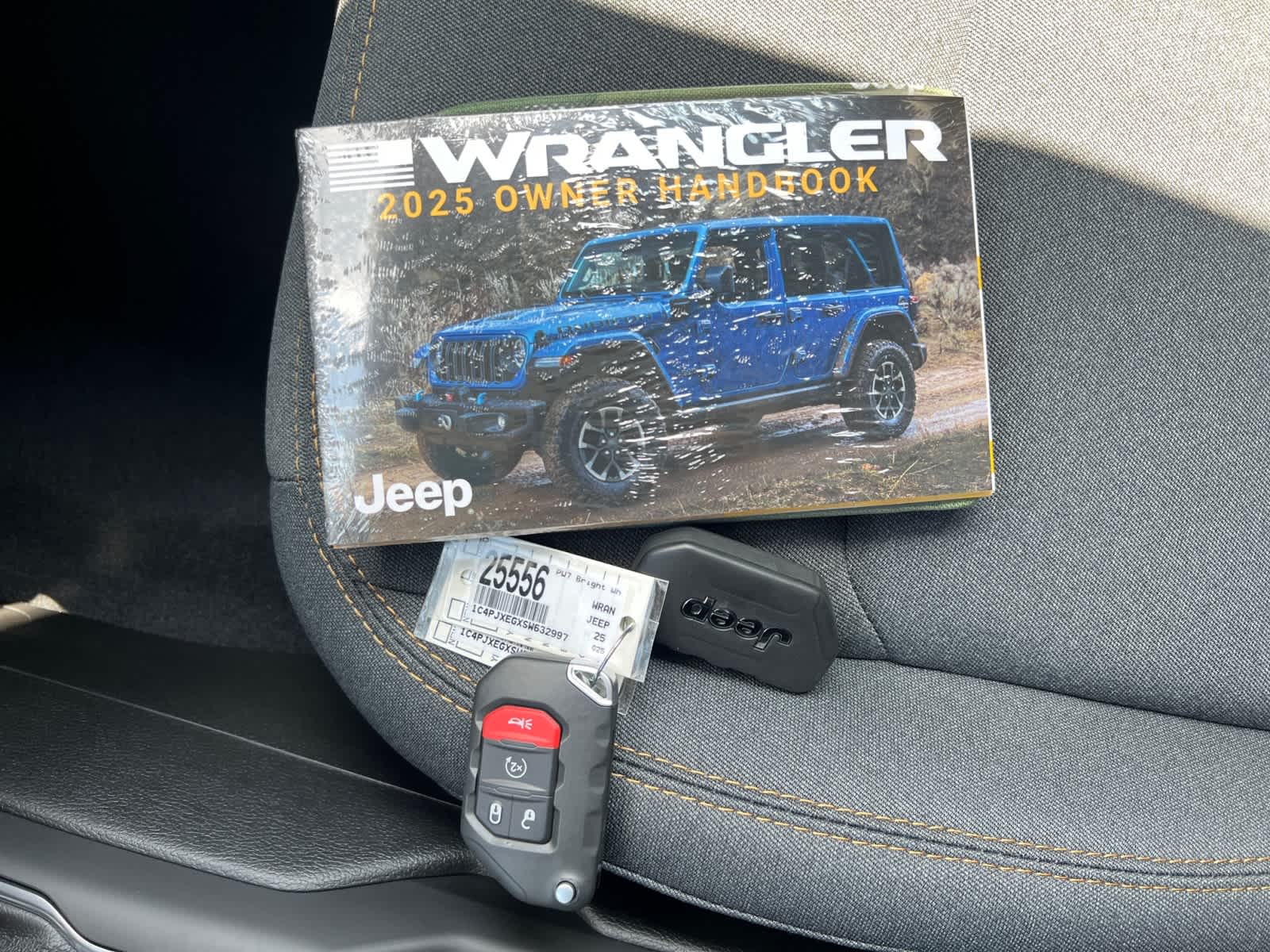 new 2025 Jeep Wrangler car, priced at $55,625