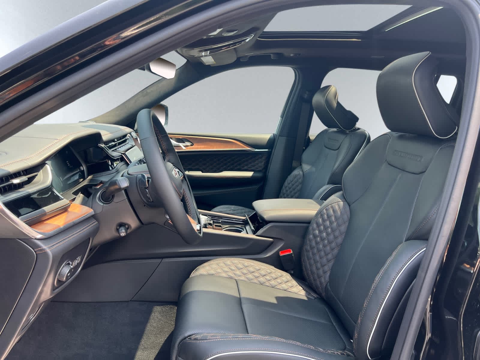 new 2025 Jeep Grand Cherokee car, priced at $66,535