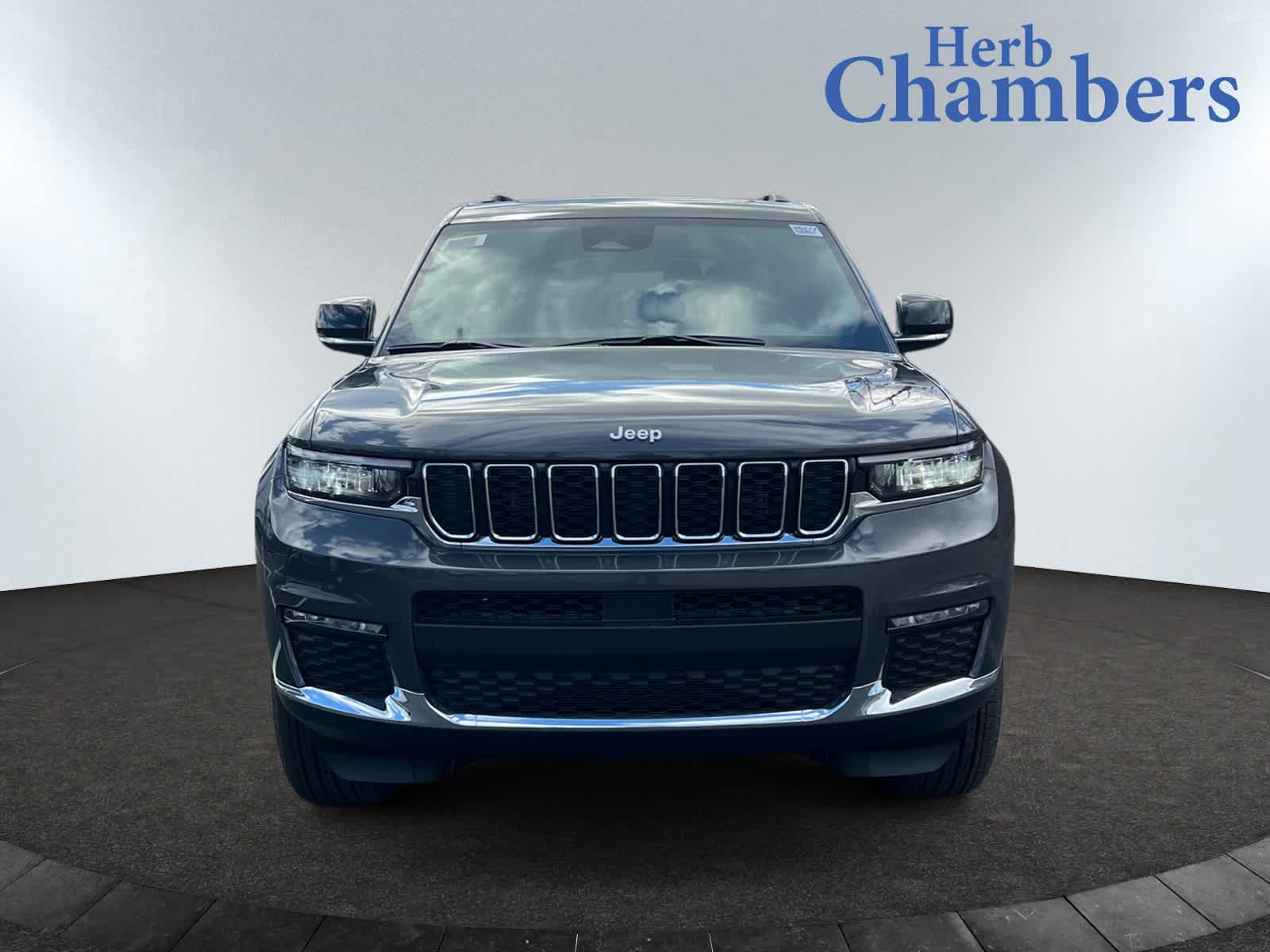 new 2025 Jeep Grand Cherokee car, priced at $50,010