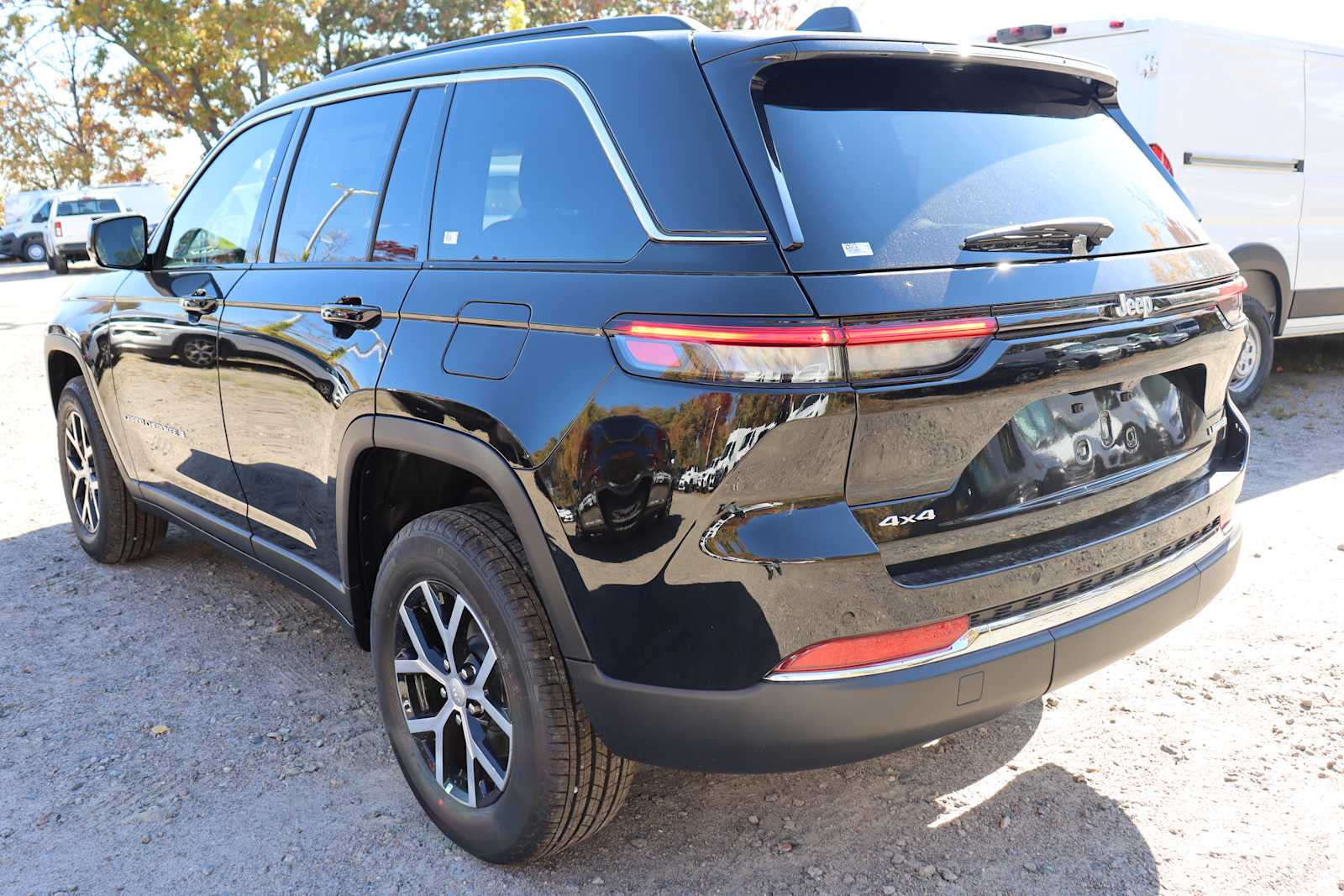 new 2025 Jeep Grand Cherokee car, priced at $46,859