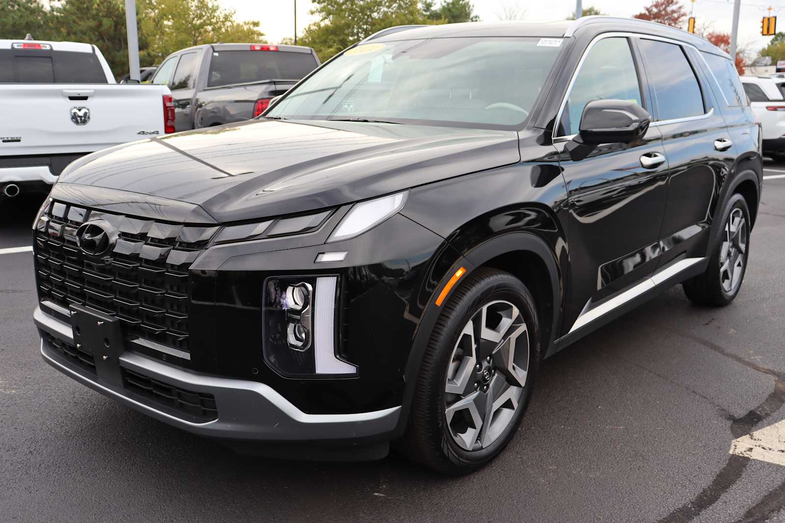 used 2024 Hyundai Palisade car, priced at $43,798