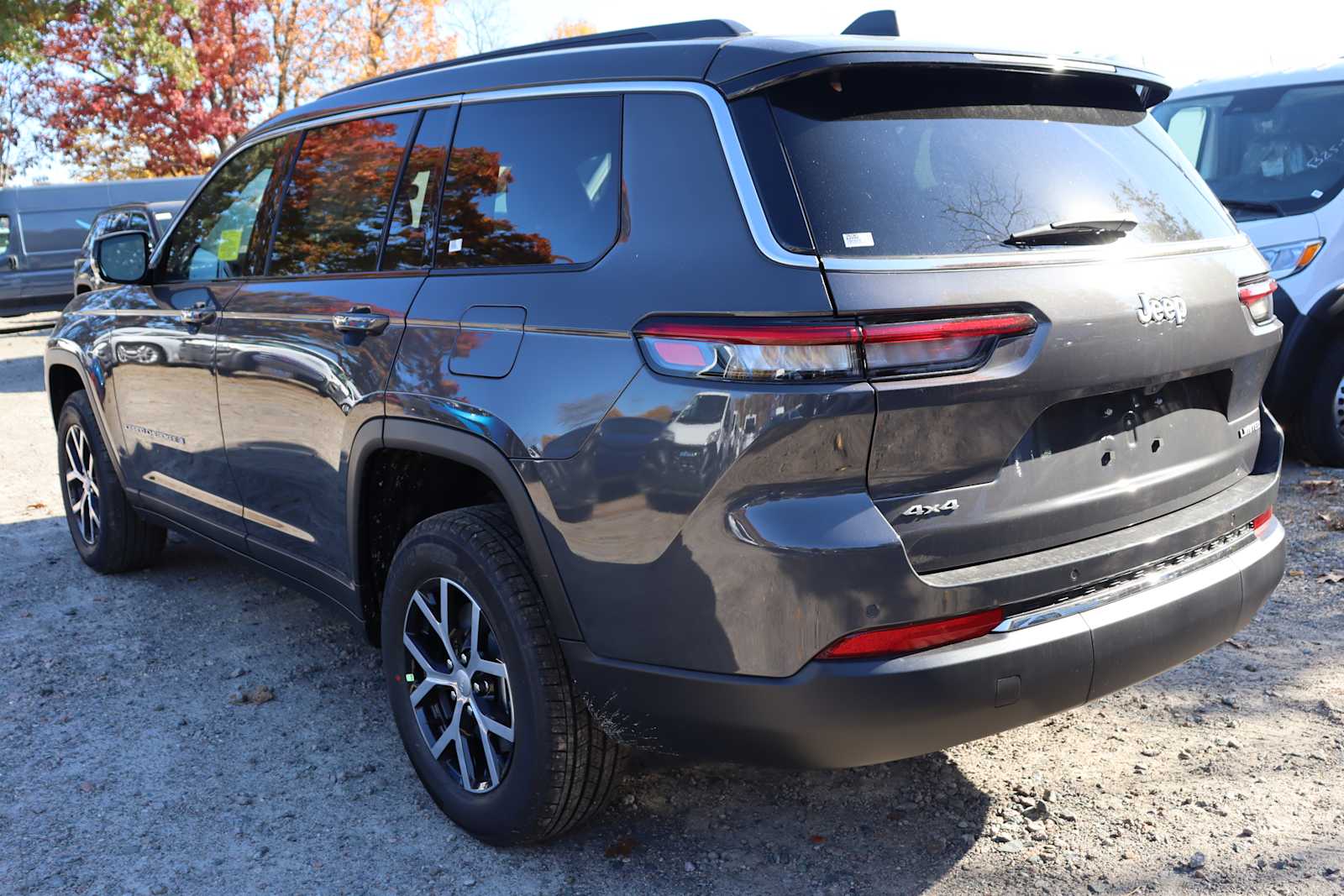 new 2025 Jeep Grand Cherokee car, priced at $48,959