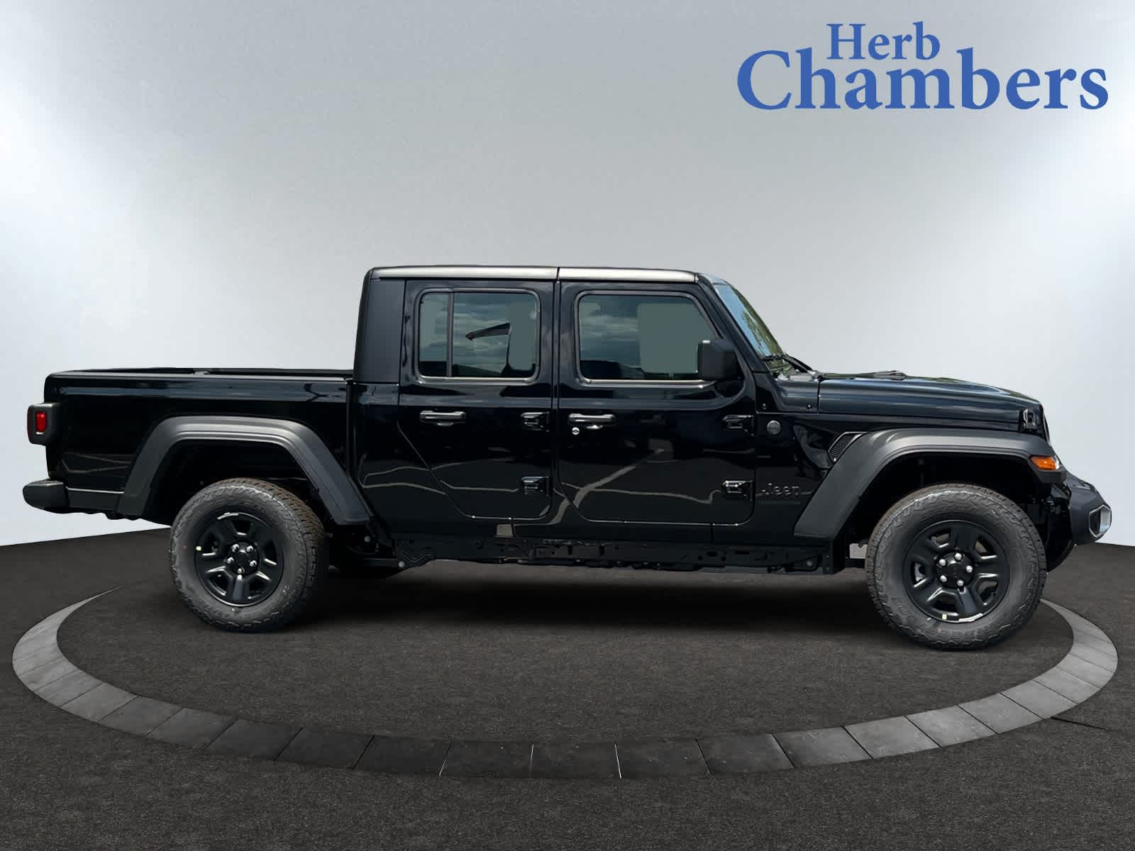 new 2025 Jeep Gladiator car, priced at $45,105