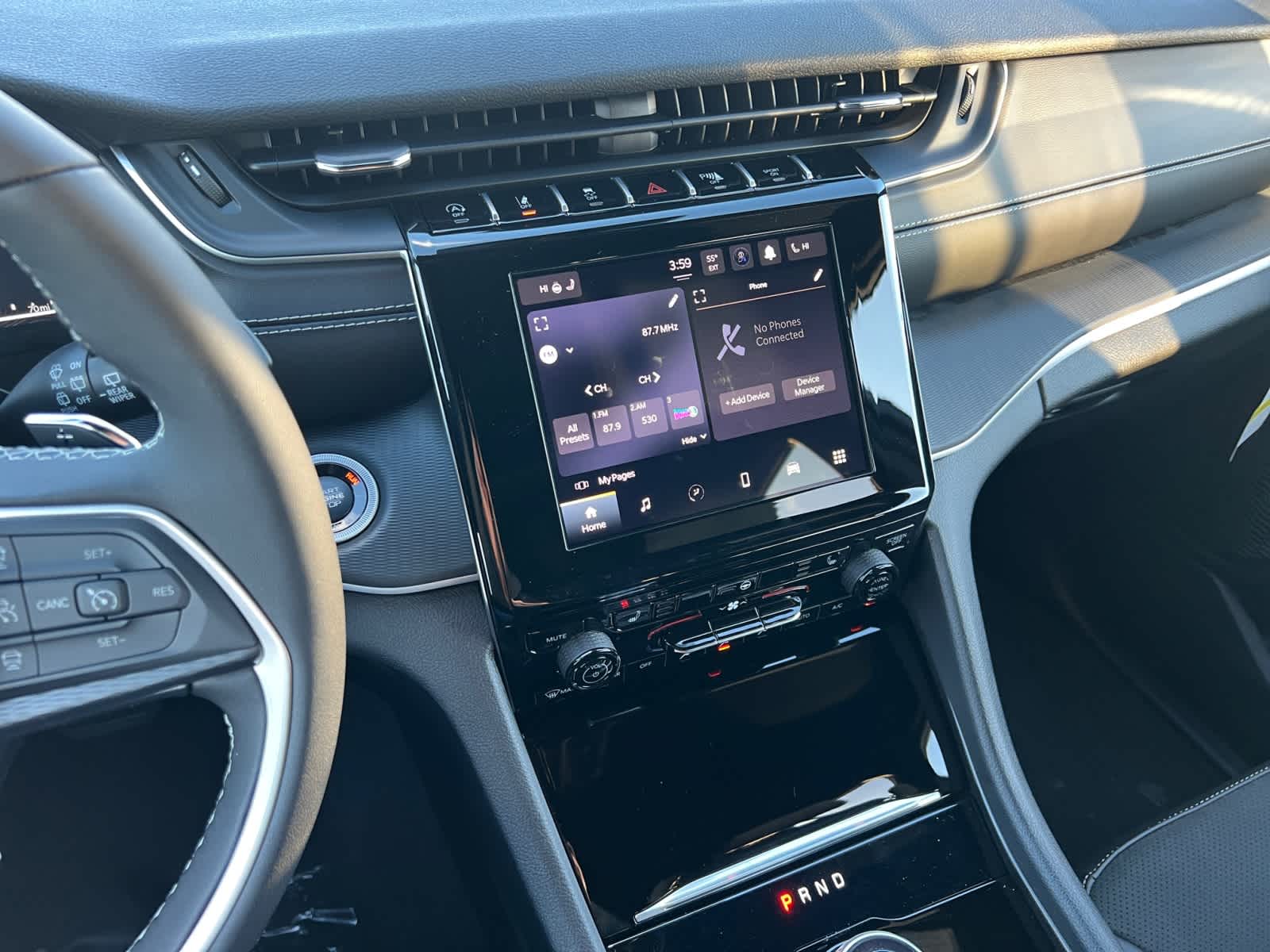 new 2024 Jeep Grand Cherokee car, priced at $49,175