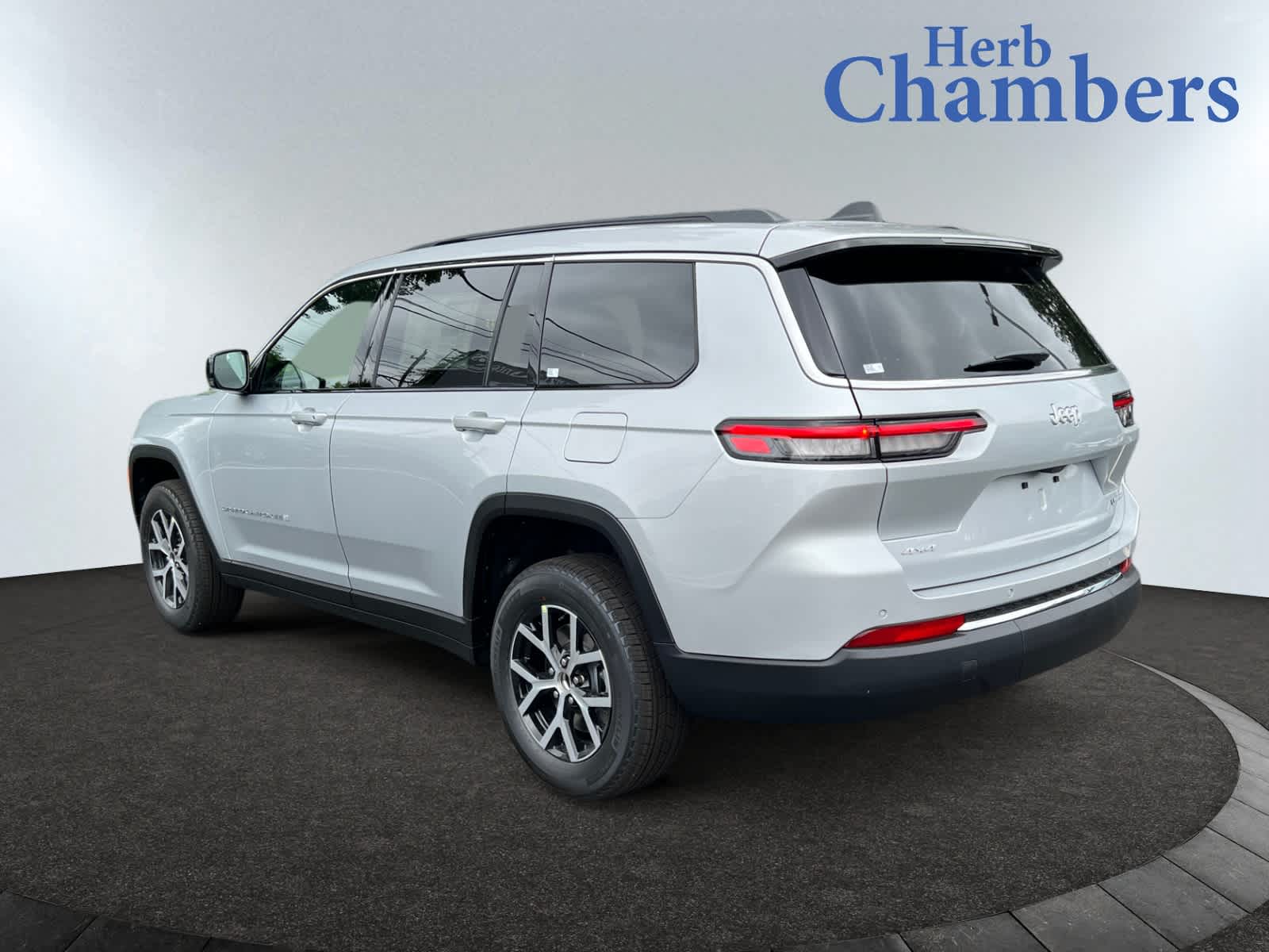new 2025 Jeep Grand Cherokee car, priced at $50,110