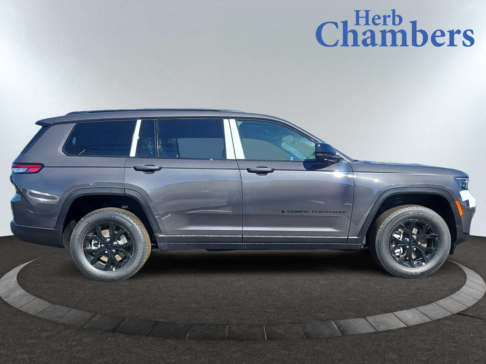 new 2024 Jeep Grand Cherokee car, priced at $47,574