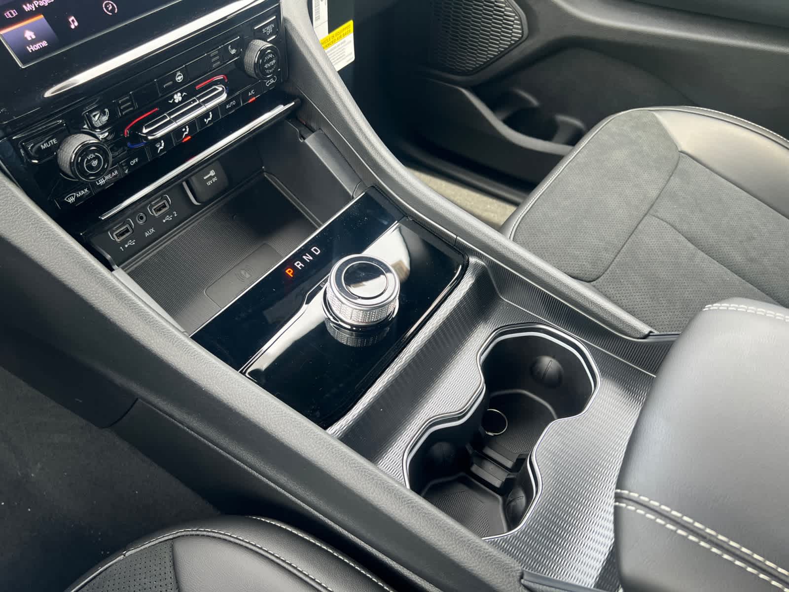 new 2025 Jeep Grand Cherokee car, priced at $44,230