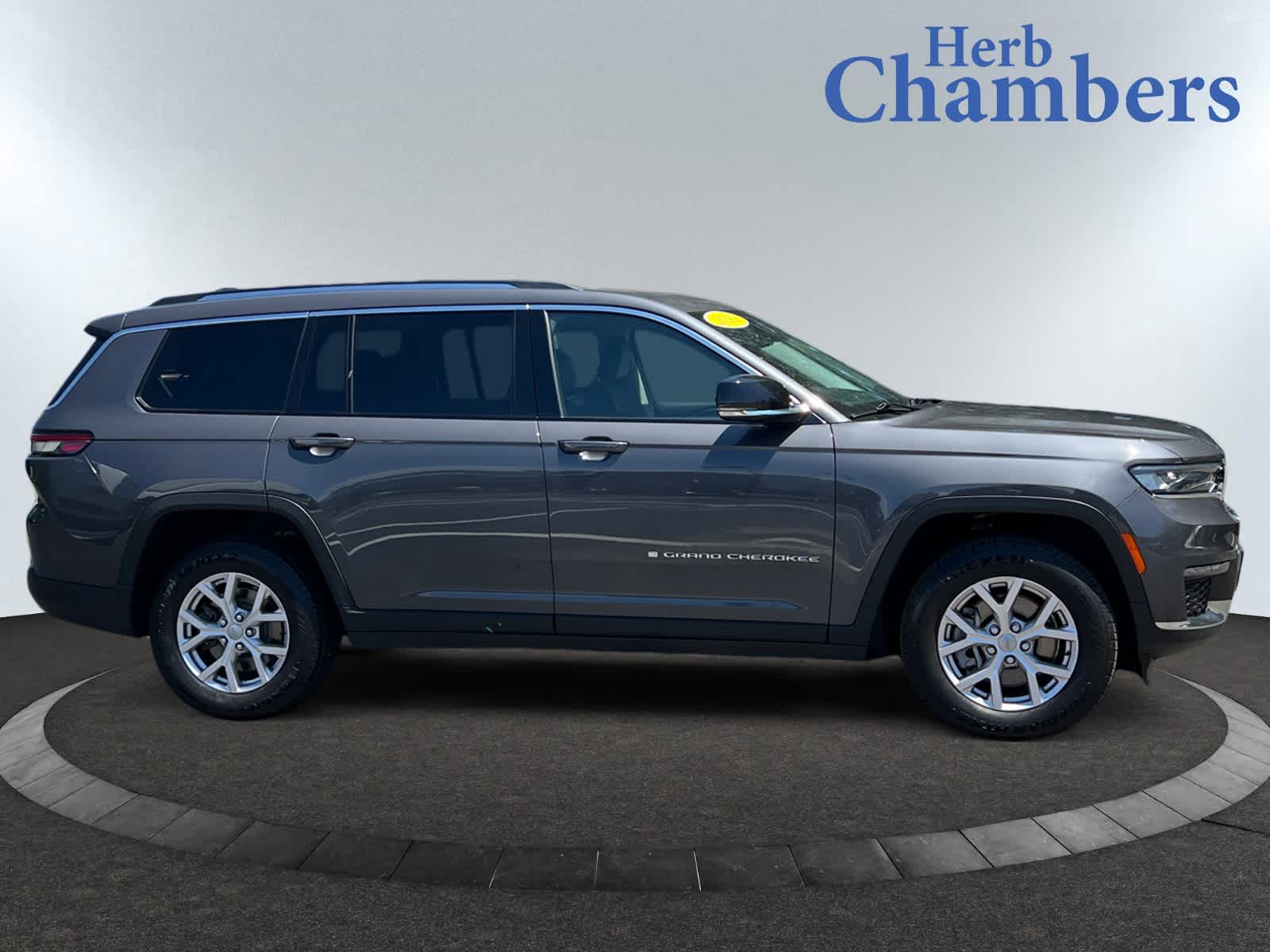 used 2021 Jeep Grand Cherokee L car, priced at $30,998